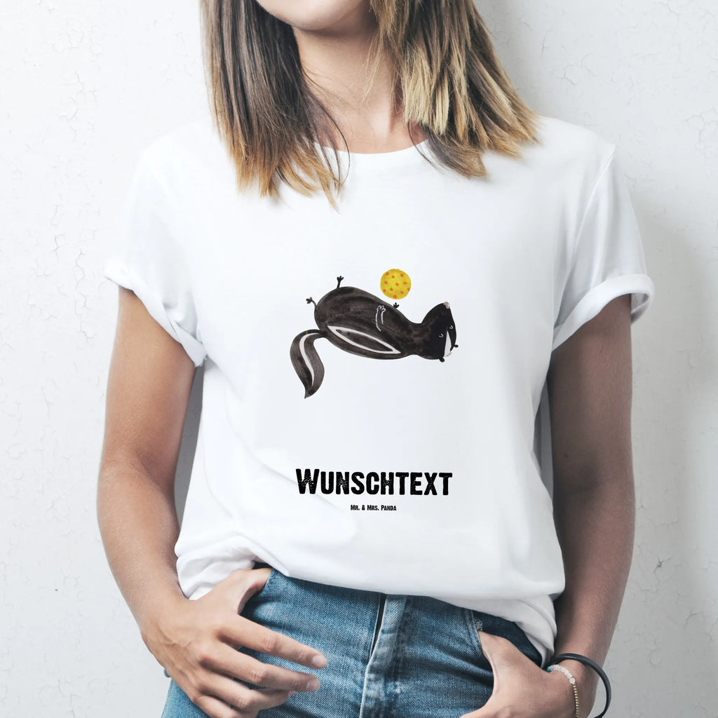 Personalised T-Shirt skunk ball T-Shirt mit Namen, Bedrucken, Wunschtext, T-Shirt Personalisiert, T-Shirt mit Aufruck, Stinktier, Skunk, Stinker, Weisheit, Raubtier, Wildtier, Stinki, Verspielt