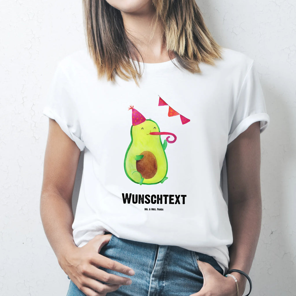 Personalisiertes T-Shirt Avocado Party T-Shirt Personalisiert, Bedrucken, T-Shirt mit Aufruck, T-Shirt mit Namen, Wunschtext, Avocado, Veggie, Vegan, Gesund, Geburtstagsfeier, Geburtstag, Party, Bestanden, Feier, Firmenfeier, Happy Birthday, Abifeier, Klassenfeier, Schulabschluss, Jahrestag, Lieblingstag, Abi, Avocados, Jubiläum, Feierei, Prüfung, Abschluss