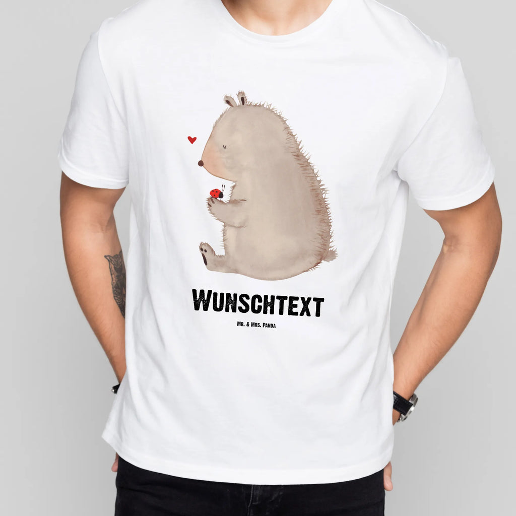 Personalisiertes T-Shirt Bär mit Marienkäfer Wunschtext, T-Shirt mit Aufruck, T-Shirt Personalisiert, T-Shirt mit Namen, Bedrucken, Teddybär, Bär, Teddy, Liebe, Motivation, Marienkäfer, Das Leben Ist schön, Freiheit