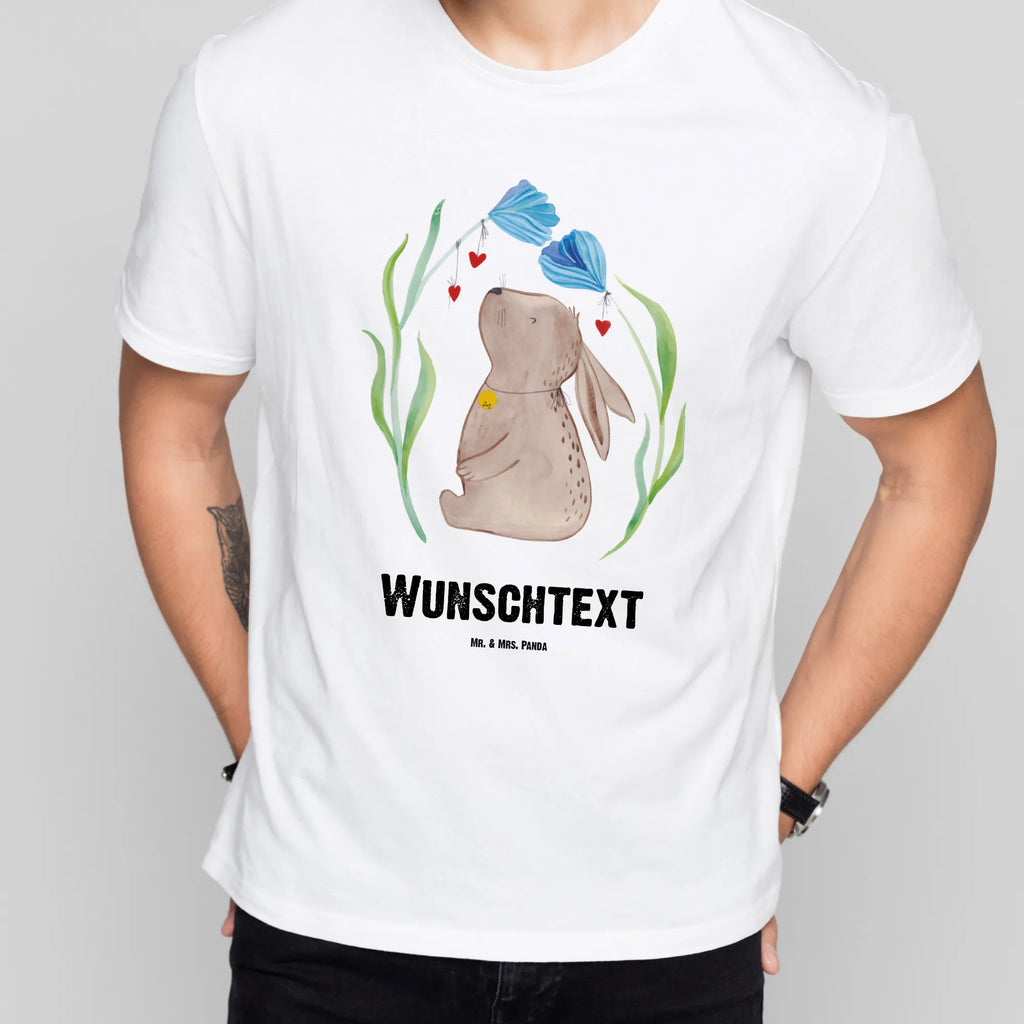 Personalisiertes T-Shirt Hase Blume Wunschtext, T-Shirt mit Namen, Männer, T-Shirt mit Aufruck, T-Shirt Personalisiert, Frauen, Bedrucken, Ostern, Osterhase, Ostergeschenke, Osternest, Osterdeko, Geschenke zu Ostern, Ostern Geschenk, Ostergeschenke Kinder, Ostern Kinder, Kind, erstes Kind, Kaninchen, Taufe, Träume, Kindergeburtstag, Geburt, Schwangerschaft, Taufgeschenk, Hase, Geburtstag, Hoffnung