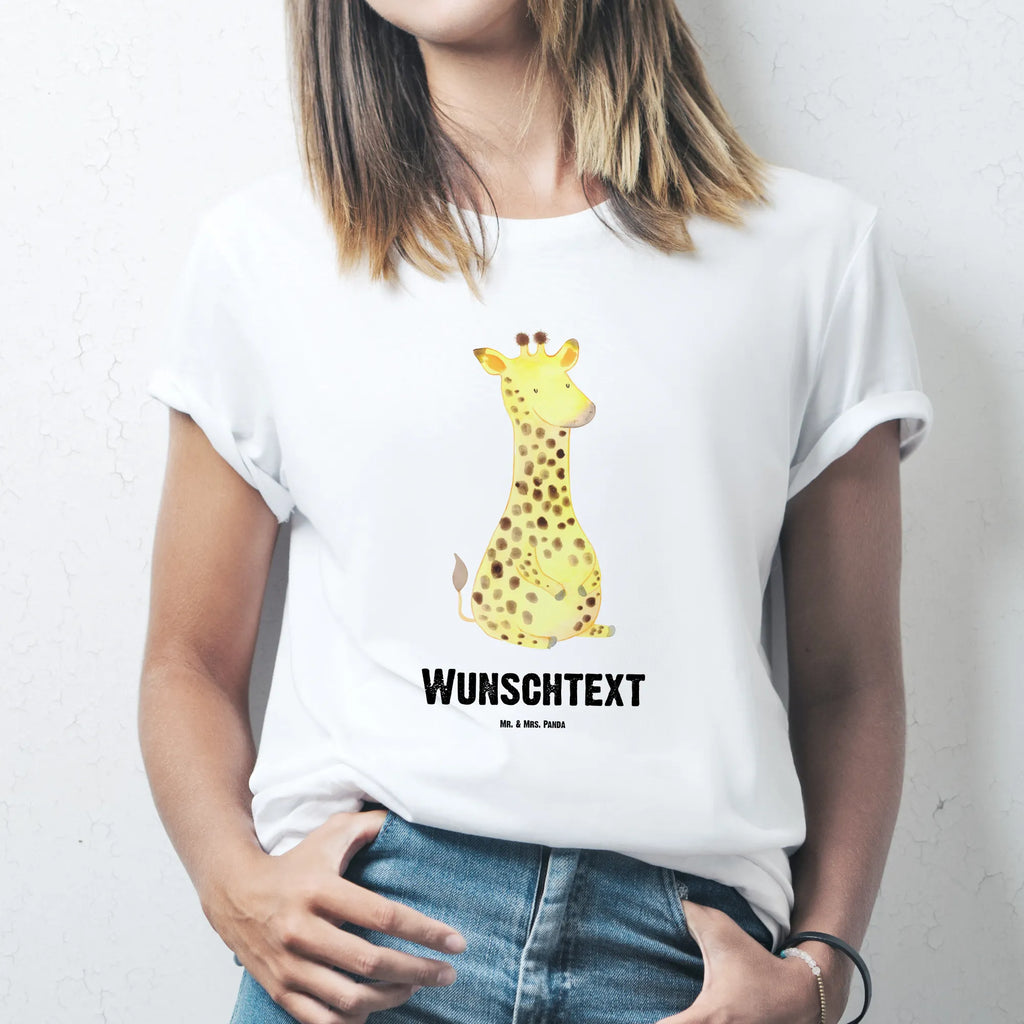 Personalised T-Shirt giraffe Satisfied Bedrucken, T-Shirt mit Aufruck, T-Shirt Personalisiert, Wunschtext, T-Shirt mit Namen, Wildtiere, Afrika, Zufrieden, Giraffe, Glück, Abenteuer