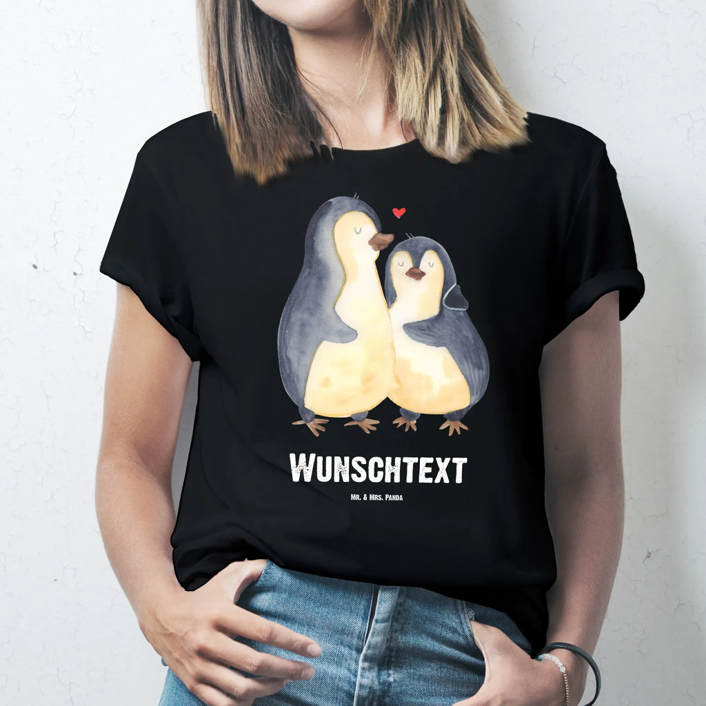 Personalisiertes T-Shirt Pinguin umarmend T-Shirt mit Aufruck, T-Shirt mit Namen, T-Shirt Personalisiert, Wunschtext, Bedrucken, Pinguin, Liebe, Liebesgeschenk, Hochzeitstag, Verlobung, Liebespaar, Hochzeitsgeschenk, Hochzeit, Liebesbeweis, Jahrestag