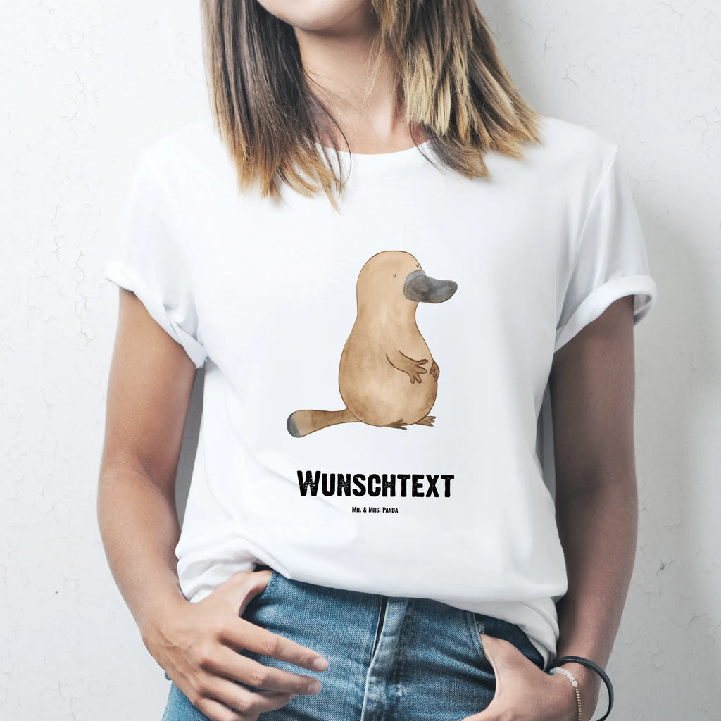 Personalised T-Shirt platypus courage Wunschtext, T-Shirt mit Aufruck, T-Shirt Personalisiert, Bedrucken, T-Shirt mit Namen, Meer, Urlaub, Meerestiere, Neuanfang, Mut, Lebensweisheit, Weltreise, Neustart, Schnabeltier, Motivation, Schnabeltiere, Training, Arbeit, Raodtrip, Büro, mutig