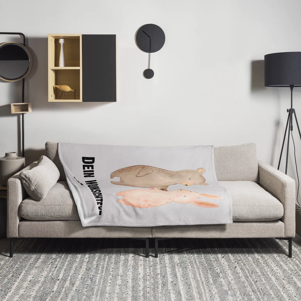 Personalisierte Decke Bär Hase Umarmen Decke mit Namen, Gemütlich, Kuscheldecke XXL, Mikrofaser Decke, Kuscheldecke mit Namen, Entspannen, Personalisierte Decke, Kinderdecke, Teddydecke, Kuscheldecke Bedrucken, Kuschelfleecedecke, Jahrestagsgeschenk, Dekoration, Fleecedecke, Weihnachtsgeschenk, Schmusedecke, Wohnzimmerdecke, Decke Bedrucken, Dekodecke, Freundin, Freund, Liebe, Liebesgeschenk, Jahrestag, Verlobung, Partner, Ehemann, Ehefrau, Heiraten, Heiratsantrag, Hocheitstag, Hase, Bärchen, Freunde, Bär, Best Friends, Bester Freund
