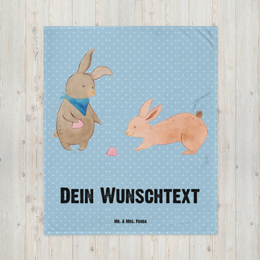 Personalisierte Decke Hasen Muschel Personalisierte Decke, Gemütlich, Mikrofaser Decke, Kuscheldecke Bedrucken, Jahrestagsgeschenk, Fleecedecke, Schmusedecke, Dekoration, Wohnzimmerdecke, Kinderdecke, Decke mit Namen, Teddydecke, Entspannen, Weihnachtsgeschenk, Kuscheldecke XXL, Decke Bedrucken, Dekodecke, Kuschelfleecedecke, Kuscheldecke mit Namen, Muttertag, Vatertag, Mama, Papa, Oma, Opa, Familie, Schwester, Bruder, Freundinnen, BFF, Beste Freundin, Hasen, Muscheln, Meer, Best Friends, Freundin, Muscheln Sammeln