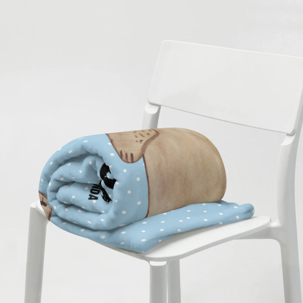 Personalizowany koc Niedźwiedzie z kapeluszami Teddydecke, Dekodecke, Weihnachtsgeschenk, Kinderdecke, Dekoration, Personalisierte Decke, Kuscheldecke XXL, Jahrestagsgeschenk, Entspannen, Kuschelfleecedecke, Mikrofaser Decke, Decke mit Namen, Kuscheldecke mit Namen, Gemütlich, Schmusedecke, Fleecedecke, Kuscheldecke Bedrucken, Decke Bedrucken, Wohnzimmerdecke, Muttertag, Vatertag, Mama, Papa, Oma, Opa, Familie, Schwester, Bruder, Kinder, Paps, Vater-Sohn, Bär, Kind, Lieblingsmensch, Vater, Papi, Söhne, Dad, Sohn, Vorbild, Bären, Family, Daddy