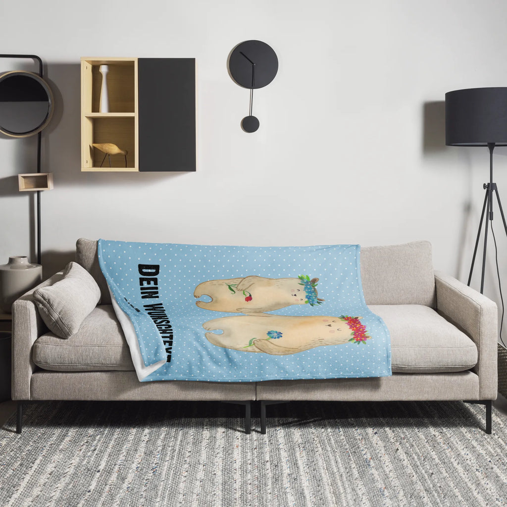 Personalisierte Decke Bären mit Blumenkranz Kuscheldecke bedrucken, Kuscheldecke mit Namen, Decke mit Namen, Decke bedrucken, Personalisierte Decke, Familie, Vatertag, Muttertag, Bruder, Schwester, Mama, Papa, Oma, Opa, Lieblingsmama, Bär, Bären, weltbeste Mama, Family, Mutter, Mutti, Vorbild, beste Mutter, Kinder, Lieblingsmensch, Mami, Kind, Tochter, Geschenk Mama. Muttertag, Töchter