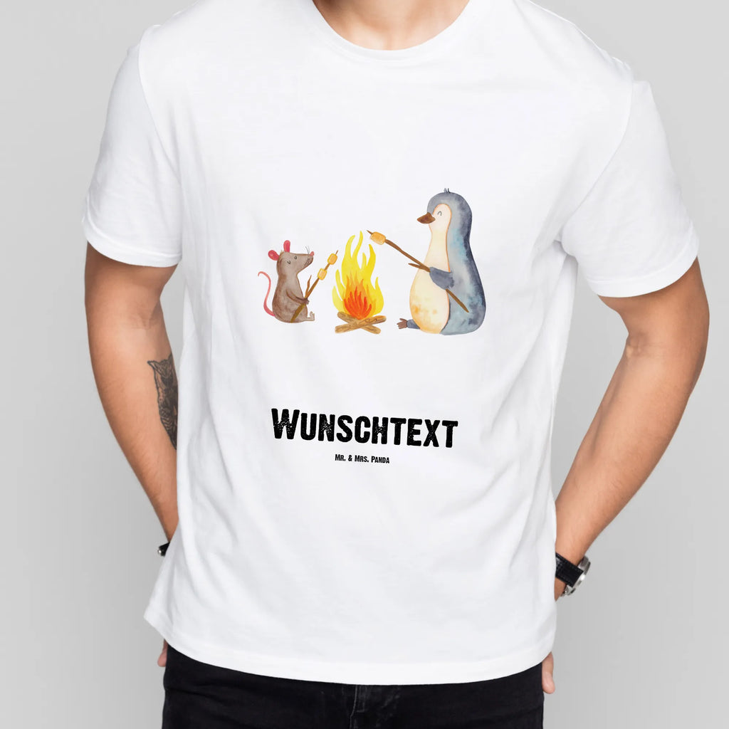 Personalisiertes T-Shirt Pinguin Lagerfeuer Bedrucken, Wunschtext, T-Shirt Personalisiert, T-Shirt mit Namen, T-Shirt mit Aufruck, Pinguin, Marshmallows, Neustart, Lagerfeuer, Büroalltag, Feuer, Arbeit, Lebensmotivation, Liebe, Pinguine, Grillen, Job, Lebensspruch, Büro, Leben, Maus, Motivation