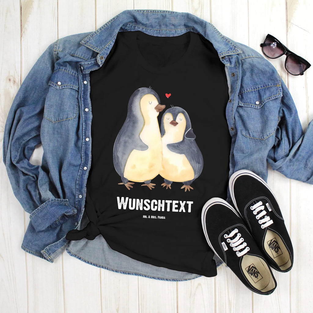 Personalisiertes T-Shirt Pinguin umarmend T-Shirt mit Aufruck, T-Shirt mit Namen, T-Shirt Personalisiert, Wunschtext, Bedrucken, Pinguin, Liebe, Liebesgeschenk, Hochzeitstag, Verlobung, Liebespaar, Hochzeitsgeschenk, Hochzeit, Liebesbeweis, Jahrestag