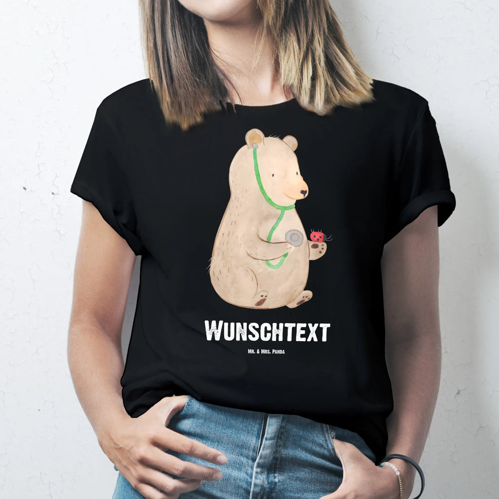 Personalisiertes T-Shirt Bär Arzt T-Shirt Personalisiert, Wunschtext, T-Shirt mit Namen, T-Shirt mit Aufruck, Bedrucken, Teddybär, Teddy, Bär, Arzt, Doktor, Ärztin, Professor, Professorin, Doktorin