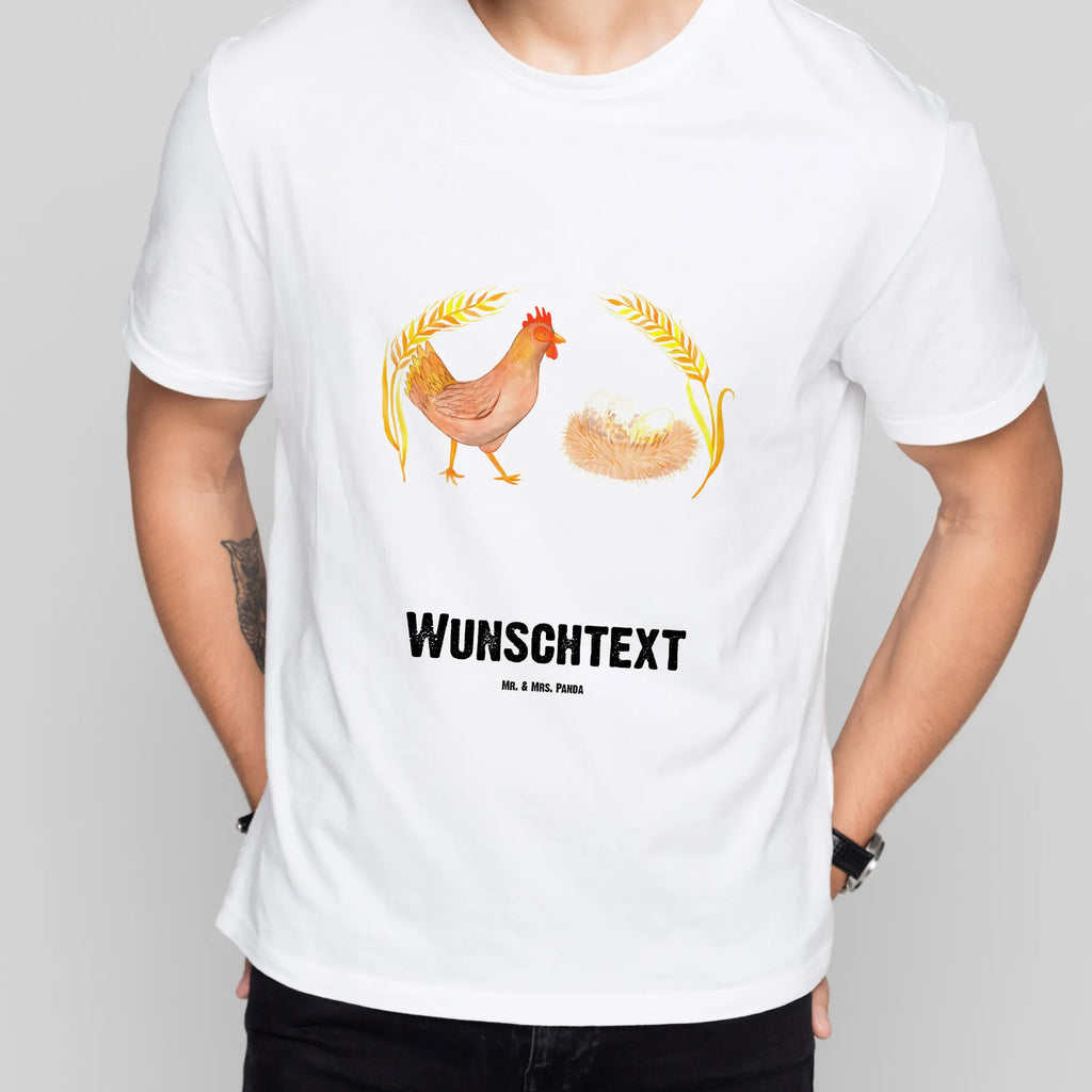 Personalised T-Shirt Chicken Proud Frauen, T-Shirt Personalisiert, Männer, Bedrucken, T-Shirt mit Namen, Wunschtext, T-Shirt mit Aufruck, Bauernhof, Hoftiere, Landwirt, Landwirtin, Schwangerschaft, Geburt, Spruch, Henne, Hühner, Hahn, Motivation, Landleben, Eier, Magie, Hof