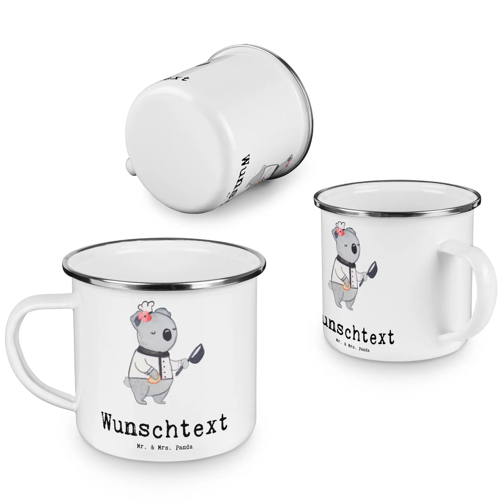 Personalisierte Emaille Tasse Beiköchin mit Herz Campingtasse bedrucken, Campingtasse personalisiert, tasse selbst gestalten, tasse bedrucken, Emaille Tasse mit Namen, tasse mit namen, personalisierte tassen, personalisierte tasse, Emaille Tasse personalisiert, Namenstasse, Campinggeschirr personalsisert, tassen bedrucken, Beruf, Ausbildung, Jubiläum, Abschied, Rente, Kollege, Kollegin, Geschenk, Schenken, Arbeitskollege, Mitarbeiter, Firma, Danke, Dankeschön, Spülhilfe, Hilfsköchin, Köchin, Gastronomie, Restaurant, Beiköchin, Jungkoch, Küchenhilfe