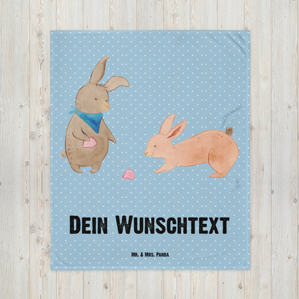 Baby blanket with name Bunnies with seashell Babdyecke personalisiert, Babygeschenk mit Namen, Babygeschenk personalisiet, Krabbeldecke mit Namen, Babydecke mit Namen, Babydecke bedrucken, Krabbeldecke personalisiert, Familie, Vatertag, Muttertag, Bruder, Schwester, Mama, Papa, Oma, Opa, Hasen, BFF, Meer, best friends, Freundinnen, beste Freundin, Freundin, Muscheln, Muscheln sammeln
