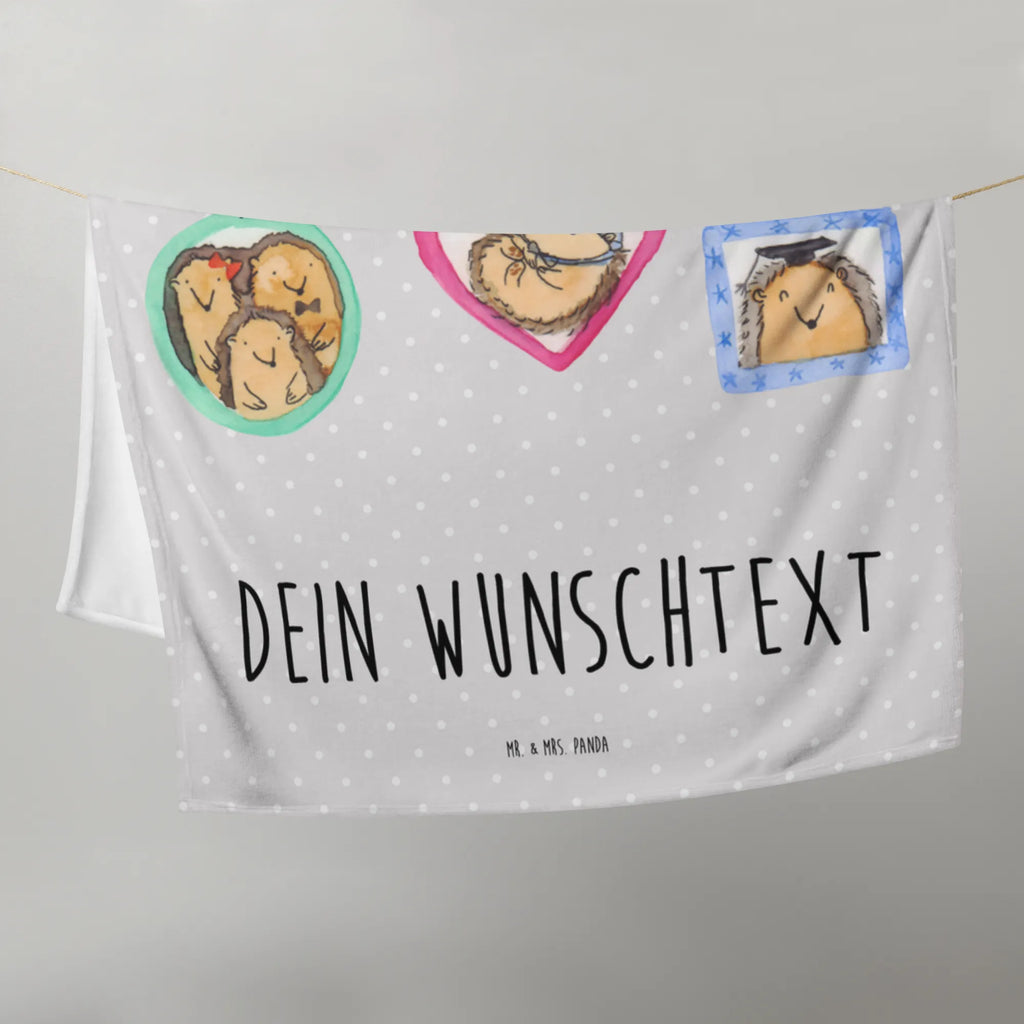Kocyk dla niemowląt z imieniem Rodzina jeży Babygeschenk personalisiet, Babdyecke personalisiert, Babydecke bedrucken, Krabbeldecke personalisiert, Babygeschenk mit Namen, Babydecke mit Namen, Krabbeldecke mit Namen, Familie, Vatertag, Muttertag, Bruder, Schwester, Mama, Papa, Oma, Opa, Zusammenhalt, Bilder, Liebe, Glück, Igel
