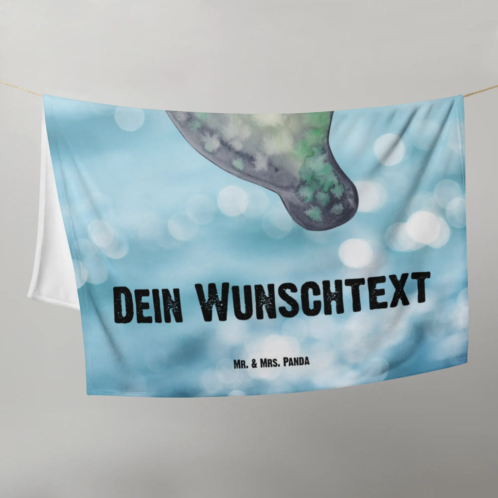 Babydecke mit Namen Seekuh happy Krabbeldecke Personalisiert, Babydecke Bedrucken, Fleecedecke, Kuscheldecke XXL, Dekodecke, Jahrestagsgeschenk, Krabbeldecke mit Namen, Entspannen, Babygeschenk mit Namen, Kinderdecke, Weihnachtsgeschenk, Mikrofaser Decke, Babydecke mit Namen, Babygeschenk Personalisiet, Teddydecke, Babdyecke Personalisiert, Wohnzimmerdecke, Gemütlich, Dekoration, Kuschelfleecedecke, Schmusedecke, Meer, Urlaub, Meerestiere, Selbstliebe, Liebeskummer, Neuanfang, Seekuh, Freundin, Seekühe, Zufrieden, Achtsamkeit, Neustart, Respekt