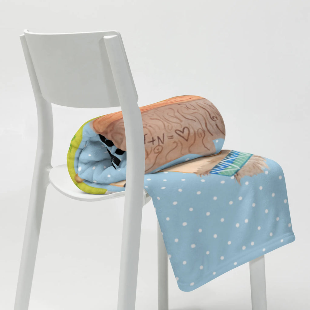 Babydecke mit Namen Igel Indianer Wohnzimmerdecke, Babydecke mit Namen, Entspannen, Jahrestagsgeschenk, Dekoration, Babydecke Bedrucken, Babdyecke Personalisiert, Krabbeldecke Personalisiert, Schmusedecke, Kuschelfleecedecke, Kinderdecke, Fleecedecke, Teddydecke, Kuscheldecke XXL, Gemütlich, Babygeschenk Personalisiet, Mikrofaser Decke, Babygeschenk mit Namen, Krabbeldecke mit Namen, Weihnachtsgeschenk, Dekodecke, Tiere, Waldtiere, Lagerfeuer, Igel, Camping, Abenteuer, Indianer