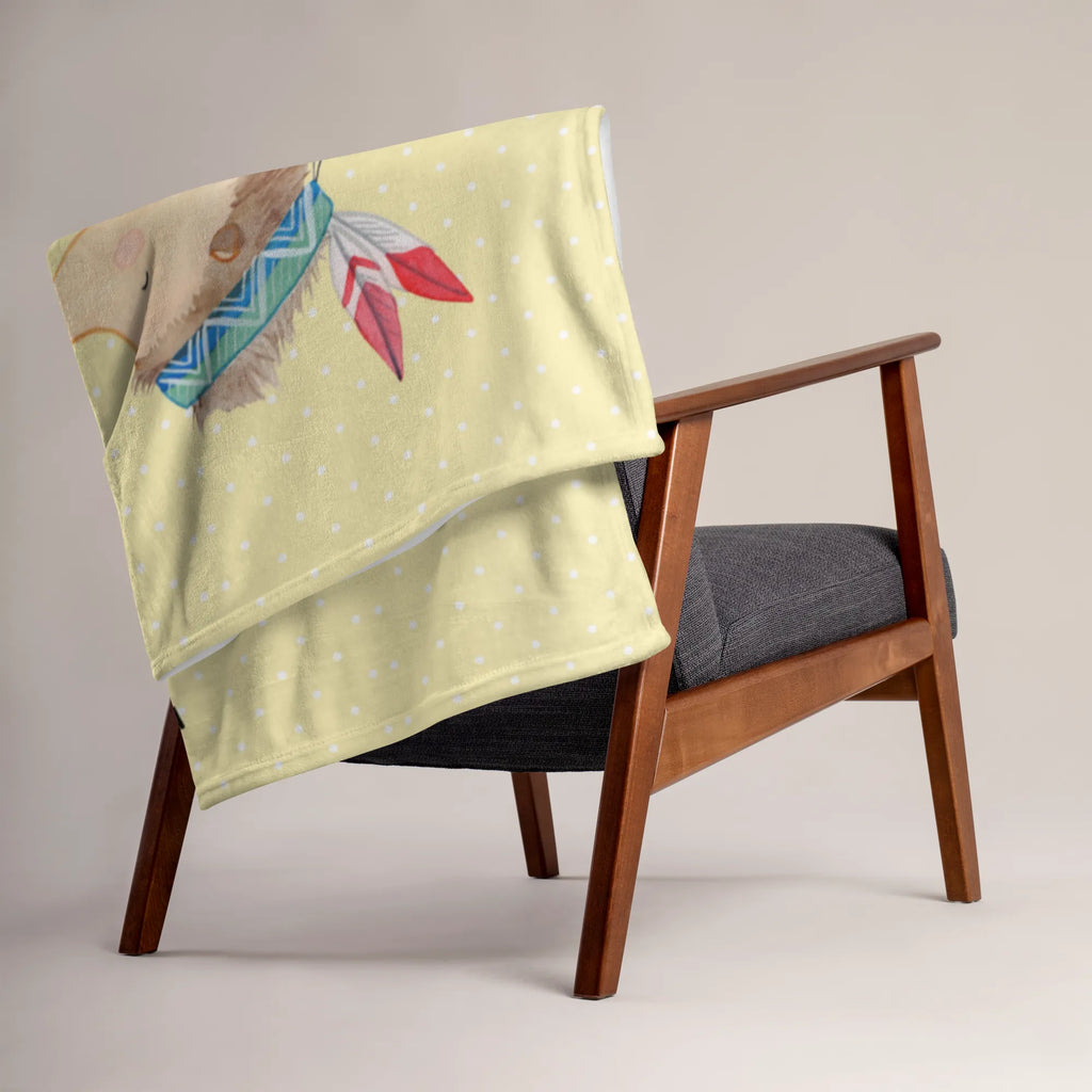 Babydecke mit Namen Igel Indianer Wohnzimmerdecke, Babydecke mit Namen, Entspannen, Jahrestagsgeschenk, Dekoration, Babydecke Bedrucken, Babdyecke Personalisiert, Krabbeldecke Personalisiert, Schmusedecke, Kuschelfleecedecke, Kinderdecke, Fleecedecke, Teddydecke, Kuscheldecke XXL, Gemütlich, Babygeschenk Personalisiet, Mikrofaser Decke, Babygeschenk mit Namen, Krabbeldecke mit Namen, Weihnachtsgeschenk, Dekodecke, Tiere, Waldtiere, Lagerfeuer, Igel, Camping, Abenteuer, Indianer