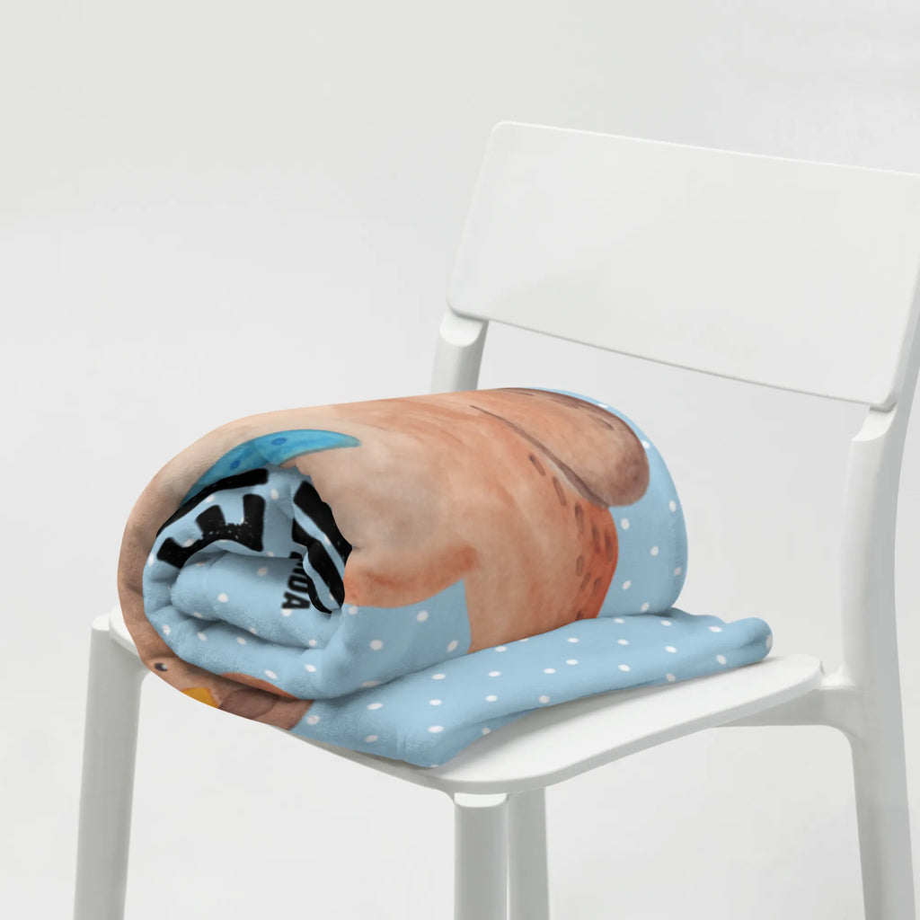 Babydecke Bär Schultüte Dekoration, Kuscheldecke XXL, Kinderdecke, Kuschelfleecedecke, Krabbeldecke, Dekodecke, Teddydecke, Babyecke Kuscheldecke, Geschenk Geburt, Gemütlich, Fleecedecke, Entspannen, Schmusedecke, Weihnachtsgeschenk, Babydecke, Mikrofaser Decke, Jahrestagsgeschenk, Wohnzimmerdecke, Babygeschenk, Teddy, Bär, Teddybär, Schultüte, Erster Schultag Geschenk, Einschulung Geschenk, Schule Geschenk, Schulbeginn, Schulanfang, Grundschule, Bär Motiv