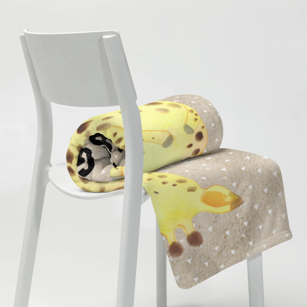 Baby blanket giraffe Satisfied Kuscheldecke XXL, Schmusedecke, Gemütlich, Entspannen, Wohnzimmerdecke, Babyecke Kuscheldecke, Geschenk Geburt, Teddydecke, Dekoration, Krabbeldecke, Weihnachtsgeschenk, Dekodecke, Babygeschenk, Kinderdecke, Fleecedecke, Kuschelfleecedecke, Mikrofaser Decke, Jahrestagsgeschenk, Babydecke, Afrika, Wildtiere, Zufrieden, Glück, Giraffe, Abenteuer