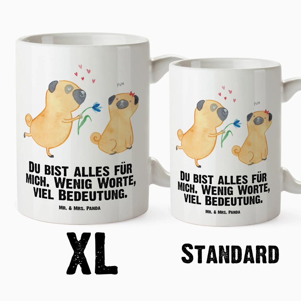 XL cup pug In love dog, mutt, hound, woof, dog mama, dog breed, love dogs, love for dogs, dog decorative items, bag with dog print, funny gifts for dog owners, what do you give a dog lover, Christmas gifts for dogs, gifts for dogs, dog sayings, in love, partner, love, dog love, Pug, gift friend, love saying. Engaged, boob