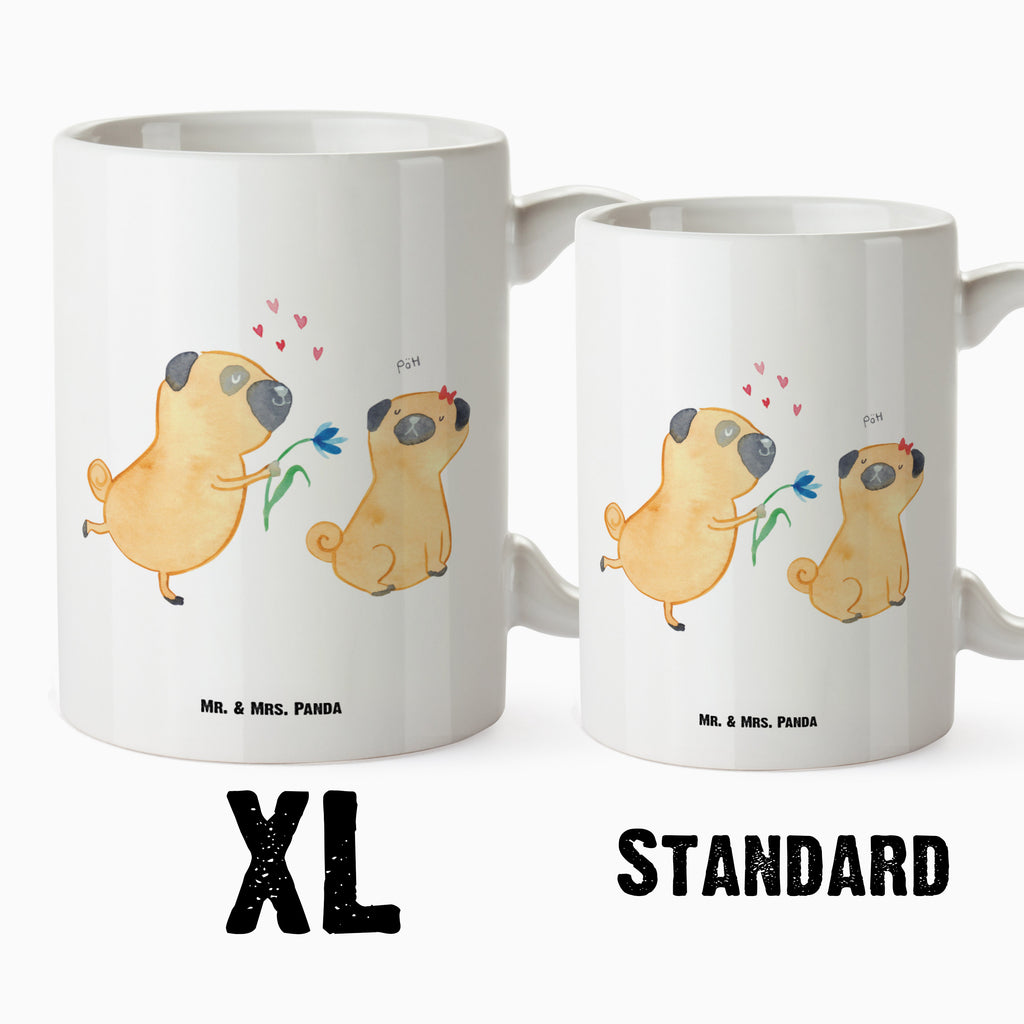 XL cup pug In love dog, mutt, hound, woof, dog mama, dog breed, love dogs, love for dogs, dog decorative items, bag with dog print, funny gifts for dog owners, what do you give a dog lover, Christmas gifts for dogs, gifts for dogs, dog sayings, in love, partner, love, dog love, Pug, gift friend, love saying. Engaged, boob