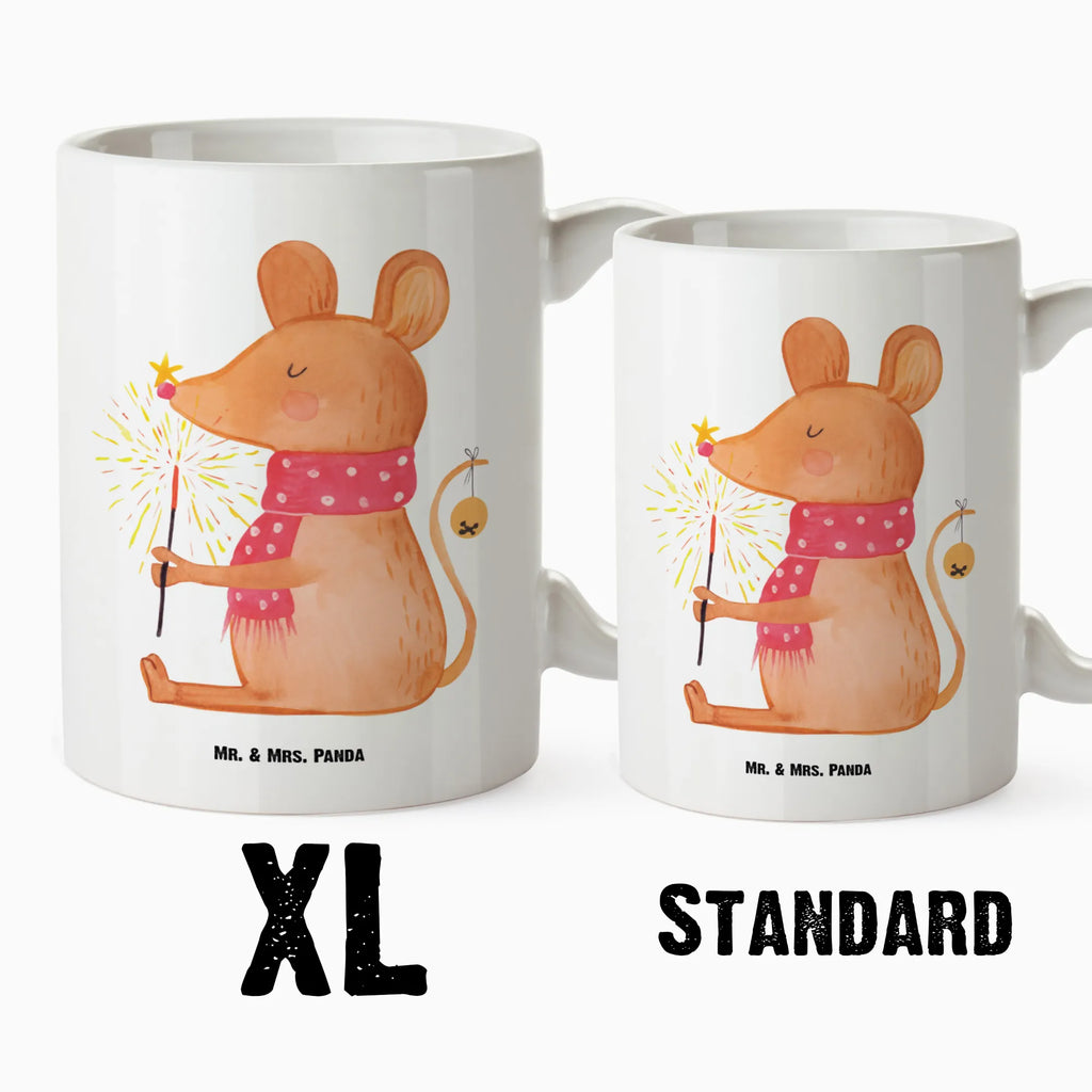 XL Tasse Weihnachtsmaus XL Tasse Für Zuhause, Latte Becher XL, Mikrowellengeeignete XL Tasse, Trinkbecher XL, Große Tasse Mit Henkel, Große Tasse, Mega Tasse, XL Tasse Geschenkidee, Frühstückstasse Groß, Becher Für Büro Groß, Teetasse XL, XL Tasse, Lustige XL Tasse, Riesenkaffeetasse, Große Keramiktasse, Tasse Extra Groß, Tasse Mit Viel Fassungsvermögen, Übergröße Tasse, XL Tasse Für Arbeit, Tasse Für Viel Kaffee, Riesentasse, Jumbo Tasse, Tasse Für Tee Liebhaber, Becher XL, Kaffeetasse XL, Design Tasse Groß, Tasse In Übergröße, Tasse Großformat, XL Tasse Porzellan, Winter, Weihnachten, Weihnachtsdeko, Nikolaus, Advent, Heiligabend, Wintermotiv, Mäuschen, Frohe Weihnachten, Weihnachtsmotiv, Weihnachtswunder, Weihnachtsgruß, Maus