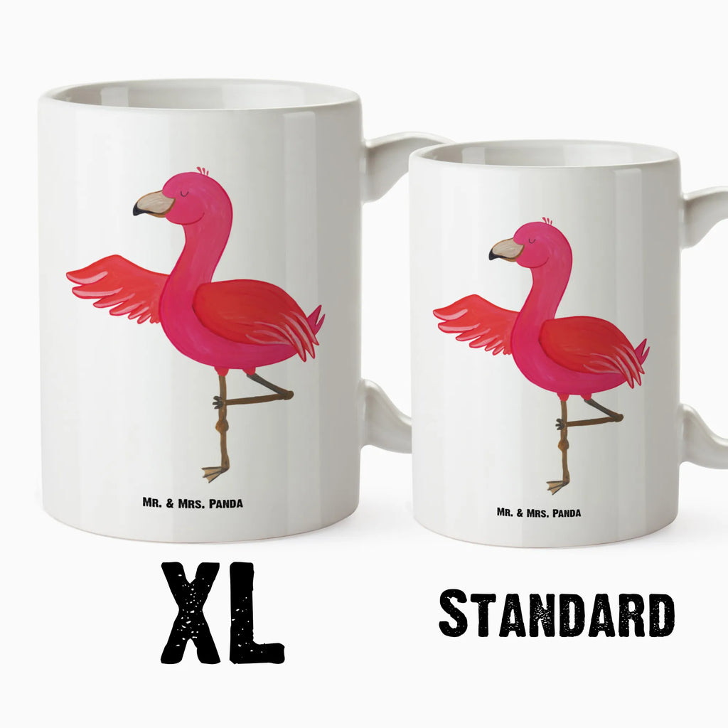 XL Tasse Flamingo Yoga Kaffeetasse XL, Übergröße Tasse, Riesenkaffeetasse, Trinkbecher XL, Tasse Extra Groß, XL Tasse, Mikrowellengeeignete XL Tasse, Teetasse XL, Jumbo Tasse, Latte Becher XL, Tasse Für Viel Kaffee, XL Tasse Für Zuhause, Große Tasse, Mega Tasse, Frühstückstasse Groß, Tasse Mit Viel Fassungsvermögen, Große Keramiktasse, XL Tasse Geschenkidee, Lustige XL Tasse, Tasse Großformat, Tasse In Übergröße, Große Tasse Mit Henkel, XL Tasse Porzellan, Design Tasse Groß, XL Tasse Für Arbeit, Riesentasse, Tasse Für Tee Liebhaber, Becher Für Büro Groß, Becher XL, Flamingo, Aufregen, Vogel, Ärger, Achtsamkeit, Tiefenentspannung, Yoga-Übung, Namaste, Entspannung, Yoga