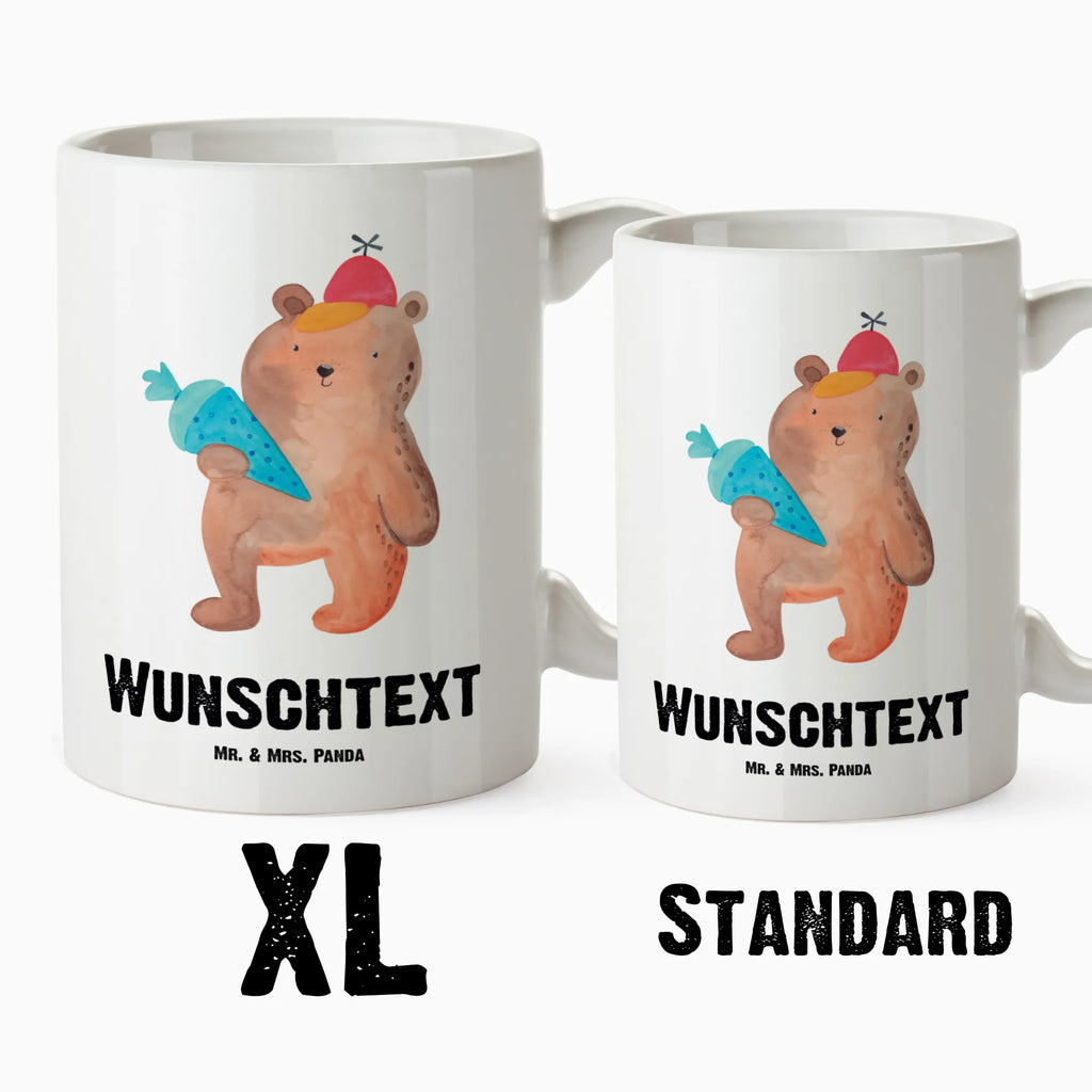 Personalisierte XL Tasse Bär mit Schultüte Mikrowellengeeignete XL Tasse Mit Text, Lustige XL Tasse Mit Wunschtext, Personalisierte XL Tasse, Große Tasse Mit Text, Mega Tasse Mit Spruch, XL Tasse Mit Wunschtext, Tasse In Übergröße Mit Text, Riesentasse Mit Gravur, Große Tasse Mit Aufdruck, Becher XL Personalisiert, XL Tasse Mit Eigenem Text, Große Tasse Bedruckt Mit Namen, Design Tasse Groß Mit Personalisierung, XL Tasse Als Geschenk Mit Spruch, Teetasse XL Mit Wunschtext, Riesige Tasse Mit Botschaft, Kaffeetasse XL Mit Namen, Extra Große Tasse Personalisiert, XL Kaffeebecher Mit Wunschtext, XL Tasse Mit Liebevollem Spruch, XL Tasse Für Büro Mit Wunschtext, Jumbo Tasse Personalisiert, Frühstückstasse XL Mit Namen, Bär, Teddy, Teddybär, Bär Motiv, Erster Schultag Geschenk, Schulanfang, Schule Geschenk, Grundschule, Einschulung Geschenk, Schulbeginn, Schultüte