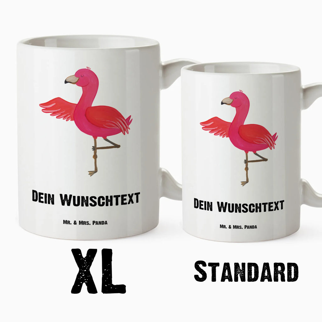 Personalisierte XL Tasse Flamingo Yoga Große Tasse Bedruckt Mit Namen, XL Tasse Als Geschenk Mit Spruch, Kaffeetasse XL Mit Namen, Lustige XL Tasse Mit Wunschtext, Design Tasse Groß Mit Personalisierung, Becher XL Personalisiert, Frühstückstasse XL Mit Namen, XL Kaffeebecher Mit Wunschtext, XL Tasse Mit Wunschtext, Teetasse XL Mit Wunschtext, Riesige Tasse Mit Botschaft, XL Tasse Für Büro Mit Wunschtext, Tasse In Übergröße Mit Text, Große Tasse Mit Aufdruck, Extra Große Tasse Personalisiert, Personalisierte XL Tasse, XL Tasse Mit Eigenem Text, Große Tasse Mit Text, Mega Tasse Mit Spruch, Riesentasse Mit Gravur, XL Tasse Mit Liebevollem Spruch, Jumbo Tasse Personalisiert, Mikrowellengeeignete XL Tasse Mit Text, Flamingo, Namaste, Yoga-Übung, Ärger, Yoga, Entspannung, Aufregen, Achtsamkeit, Vogel, Tiefenentspannung
