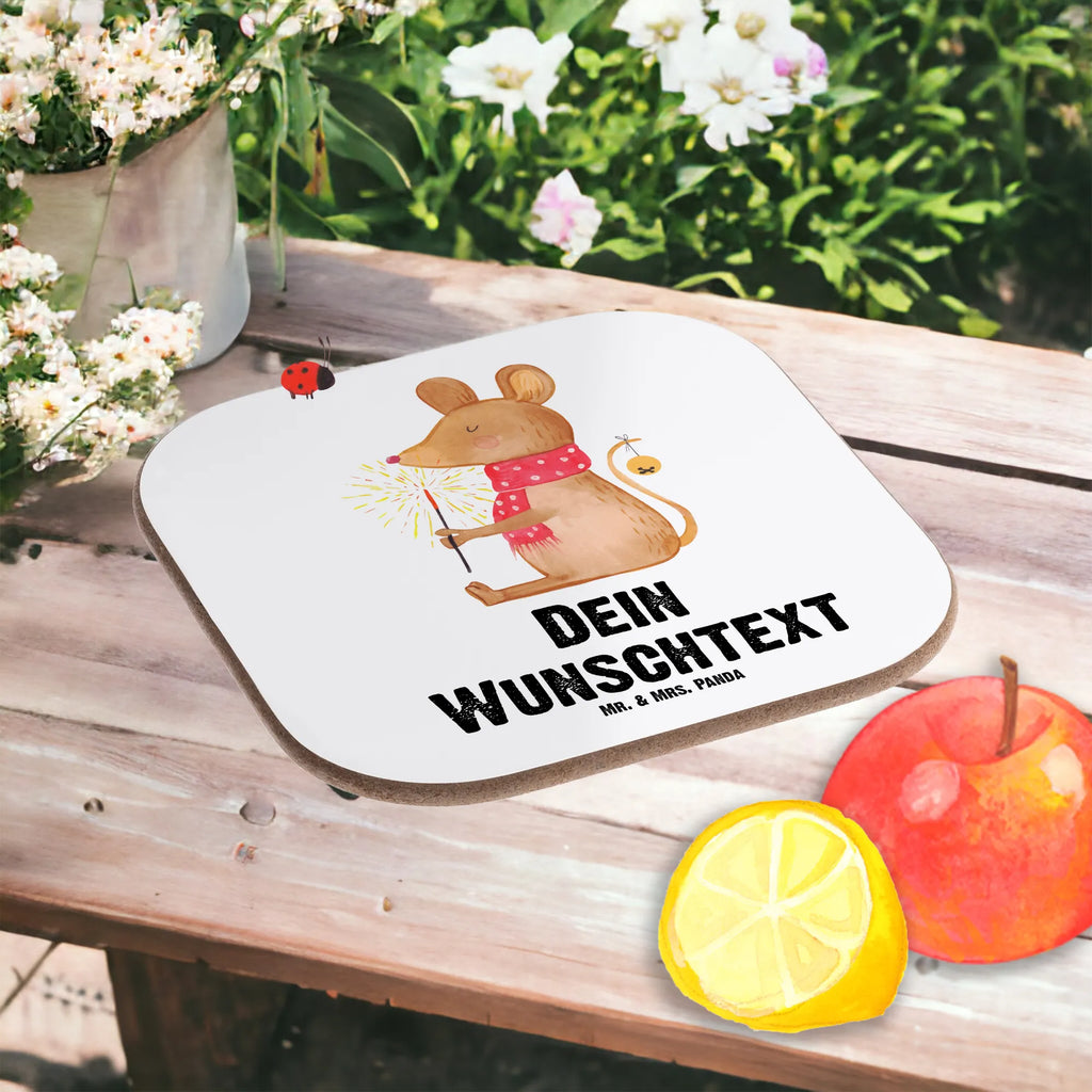 Personalisierte Untersetzer Weihnachtsmaus Peronalisierte Untersetzer Gläser, Personalisierte Glasuntersetzer, Personalisieren, Bedrucken, Personalisierte Untersetzer, Personalisiert Getränkeuntersetzer, PErsonalisierte Bierdeckel, Namensaufdruck, Untersetzer mit Namen, Winter, Weihnachten, Weihnachtsdeko, Nikolaus, Advent, Heiligabend, Wintermotiv, Mäuschen, Weihnachtsmotiv, Frohe Weihnachten, Weihnachtsgruß, Weihnachtswunder, Maus