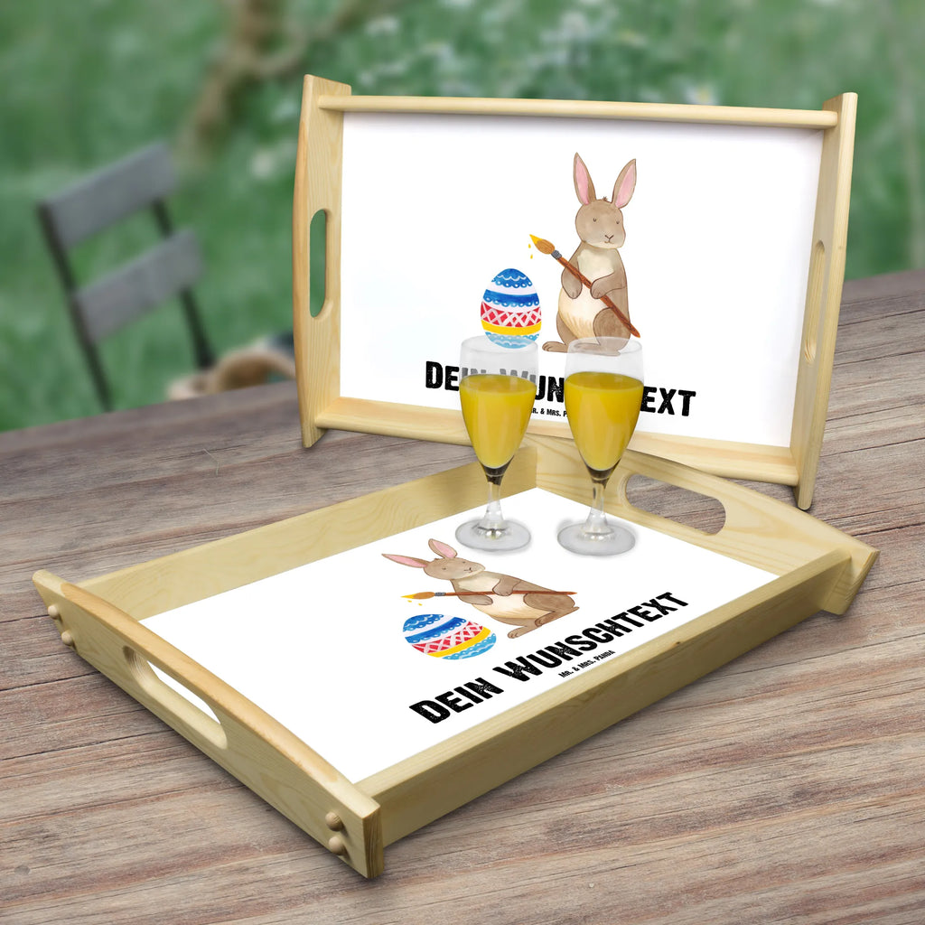 Personalisiertes Serviertablett Hase Eiermalen Personalisiertes Frühstückstablett, Personalisiertes Dekotablett, Personalisiertes Tablett, Serviertablett mit Namen, Tablett mit Namen, Personalisiertes Holztablett, Personalisiertes Küchentablett, Personalisiertes Serviertablett, Ostern, Osterhase, Ostergeschenke, Osternest, Osterdeko, Geschenke zu Ostern, Ostern Geschenk, Ostergeschenke Kinder, Ostern Kinder, Hase, Kaninchen, Frohe Ostern, Ostergrüße, bemalte Ostereier, Eiermalen, Osterblume, Osterei