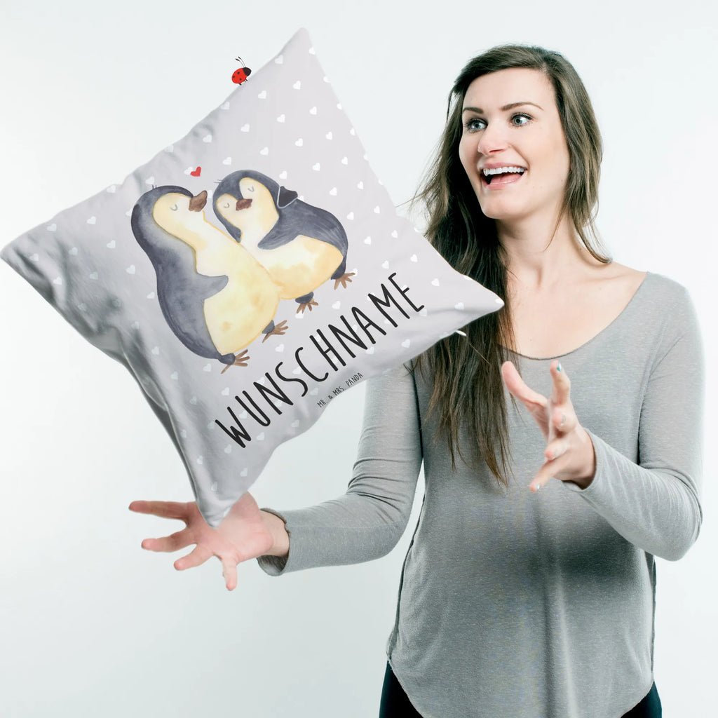 Personalisiertes Kissen Pinguine Einschlafen Wunschname, Kopfkissen, bedrucken, Kissen, Name, personalisiert, Liebe, Partner, Freund, Freundin, Ehemann, Ehefrau, Heiraten, Verlobung, Heiratsantrag, Liebesgeschenk, Jahrestag, Hocheitstag, Hochzeitstag, Mitbringsel, für Männer, Geschenk für Frauen, Liebesbeweis, für Ehemann, Geschenk für Partner, Valentinstag, Geschenk für Freundin