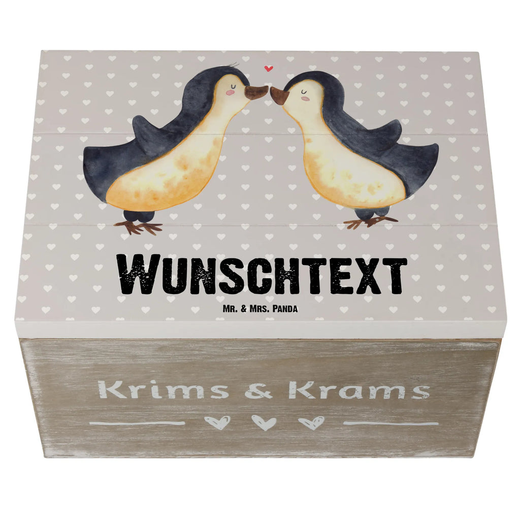 Personalisierte Holzkiste Pinguine Kuss Erinnerungsbox mit Namen, Dekokiste Personalisiert, Holzkiste Personalisiert, Schatulle mit Namen, Erinnerungskiste Personalisiert, Schatzkiste mit Namen, Erinnerungsbox Personalisiert, Kiste mit Namen, Aufbewahrungsbox mit Namen, mit Namen, GEschenkdose Personalisiert, Geschenkbox Personalisiert, Schatzkiste Personalisiert, Truhe Personalisiert, Truhe mit Namen, Dekokiste mit Namen, Kiste Personalisiert, Aufbewahrungsbox Personalisiert, Schatulle Personalisiert, Holzkiste mit Namen, Partner, Ehemann, Heiratsantrag, Ehefrau, Liebe, Freund, Hocheitstag, Liebesgeschenk, Jahrestag, Freundin, Heiraten, Verlobung, Valentinstag, Hochzeitstag, Geschenk für Partner, für Ehemann, für Männer, Geschenk für Frauen, Liebesbeweis, Geschenk für Freundin, Mitbringsel