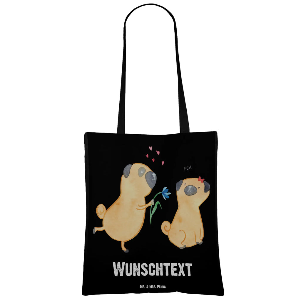 Personalisierte Tragetasche Mops verliebt Tüte, Personalisierter Beutel, Personalisierte Beuteltasche, Personalisierte Kindergartentasche, Stoffbeutel mit Namen, Schultertasche, Personalisierte Jutetasche, Personalisierte Tasche, Tragetasche mit Namen, Personalisierter Stoffbeutel, Umhängetasche, Strandtasche, Personalisierter Jutebeutel, Shopper, Einkaufsbeutel, Einkaufstasche mit Namen, Personalisierte Einkaufstasche, Sprüche, Hund, Hunderasse, Hundebesitzer, Hundemotiv, Haustier, Tierliebhaber, Partner, Geschenk Freund, Mops, Liebe, Verliebt, Hundeliebe, Liebesspruch. Verlobt, Möpse