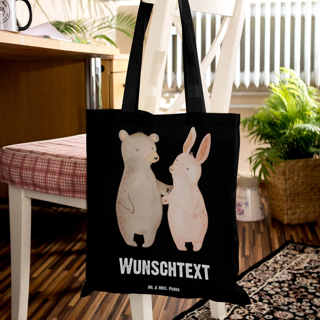 Personalisierte Tragetasche Bär Hase Umarmen Personalisierter Beutel, Personalisierte Einkaufstasche, Schultertasche, Einkaufsbeutel, Umhängetasche, Personalisierte Beuteltasche, Shopper, Strandtasche, Personalisierter Stoffbeutel, Personalisierte Tasche, Personalisierter Jutebeutel, Stoffbeutel mit Namen, Tragetasche mit Namen, Personalisierte Kindergartentasche, Einkaufstasche mit Namen, Tüte, Personalisierte Jutetasche, Freundin, Freund, Liebe, Liebesgeschenk, Jahrestag, Verlobung, Partner, Ehemann, Ehefrau, Heiraten, Heiratsantrag, Hocheitstag, Best Friends, Freunde, Hase, Bärchen, Bester Freund, Bär