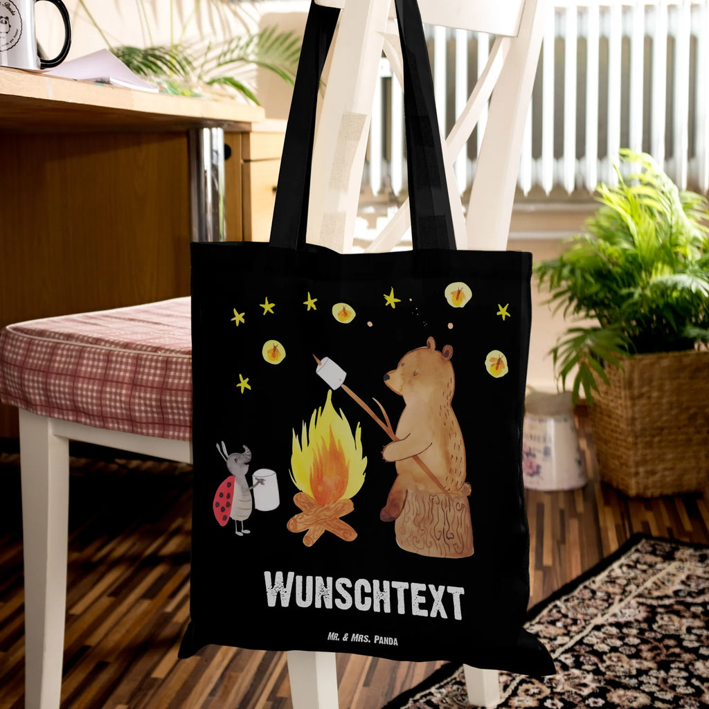 Personalisierte Tragetasche Bär & Marienkäfer Lagerfeuer Tragetasche mit Namen, Personalisierter Beutel, Einkaufstasche mit Namen, Stoffbeutel mit Namen, Personalisierte Kindergartentasche, Personalisierter Jutebeutel, Personalisierte Beuteltasche, Personalisierter Stoffbeutel, Personalisierte Jutetasche, Personalisierte Tasche, Personalisierte Einkaufstasche, Bär, Teddy, Teddybär, Lagerfeuer