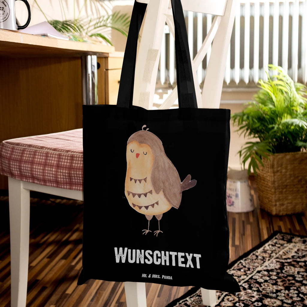Personalisierte Tragetasche Eule Zufrieden Shopper, Personalisierte Tasche, Tragetasche mit Namen, Personalisierte Einkaufstasche, Tüte, Personalisierte Kindergartentasche, Schultertasche, Umhängetasche, Strandtasche, Personalisierter Jutebeutel, Personalisierte Beuteltasche, Personalisierte Jutetasche, Einkaufsbeutel, Einkaufstasche mit Namen, Personalisierter Beutel, Personalisierter Stoffbeutel, Stoffbeutel mit Namen, Eule, Spruch schön, Liebe Spruch, Geschenk Hochzeitstag, Eule Deko, Eule Spruch, Wortspiel Lustig, Owl, Romantisch