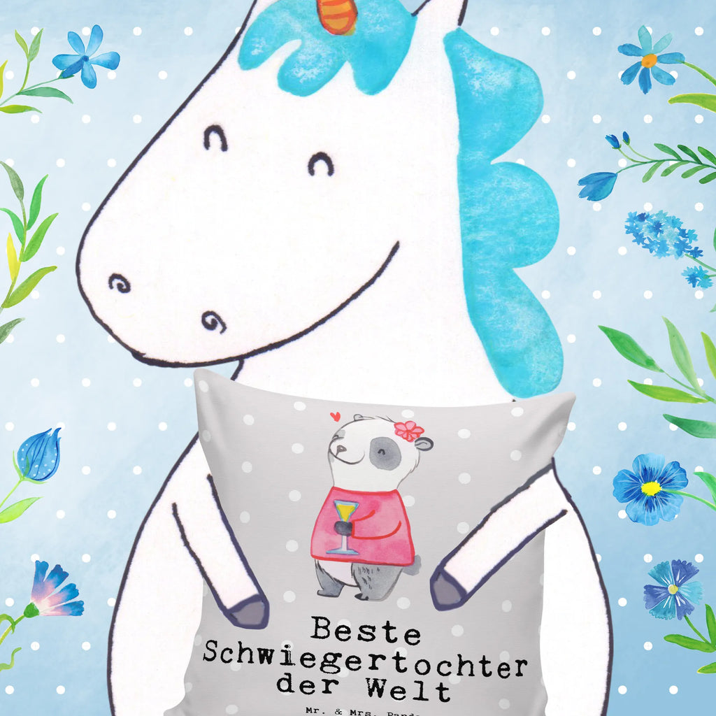 40x40 Kissen Panda Beste Schwiegertochter der Welt deko kissen, Dekokissen 40x40, zier kissen, kissen mikrofaser, microfaser kopfkissen, kissen für sofa, Dekokissen Sofa, wurfkissen, Zierkissen, couch kissen, kissen für couch, Sofakissen, Kuschelkissen, microfaser dekokissen, Kopfkissen 40x40, couchkissen 40x40, sofa kissen, Motivkissen, kuschelkissen 40x40, kuschel kissen, Polsterkissen, Kissen, Dekokissen, zierkissen 40x40, Sofakissen 40x40, Kissen 40x40, microfaser sofakissen, Couchkissen, microfaser zierkissen, Mikrofaser Kissen, wohnzimmer kissen, Kopfkissen, 40x40 kissen, kissen 40 x 40, 40 X 40 Kissen, Geschenkidee, Geschenk, Schenken, Mitbringsel, Geburtstag, Geburtstagsgeschenk, für, Danke, Dankeschön, Bedanken, Freude machen, Geschenktipp, Tochter, Hochzeit, Schwiegertochter, Angeheiratet, Ehefrau Des Sohns, Frau