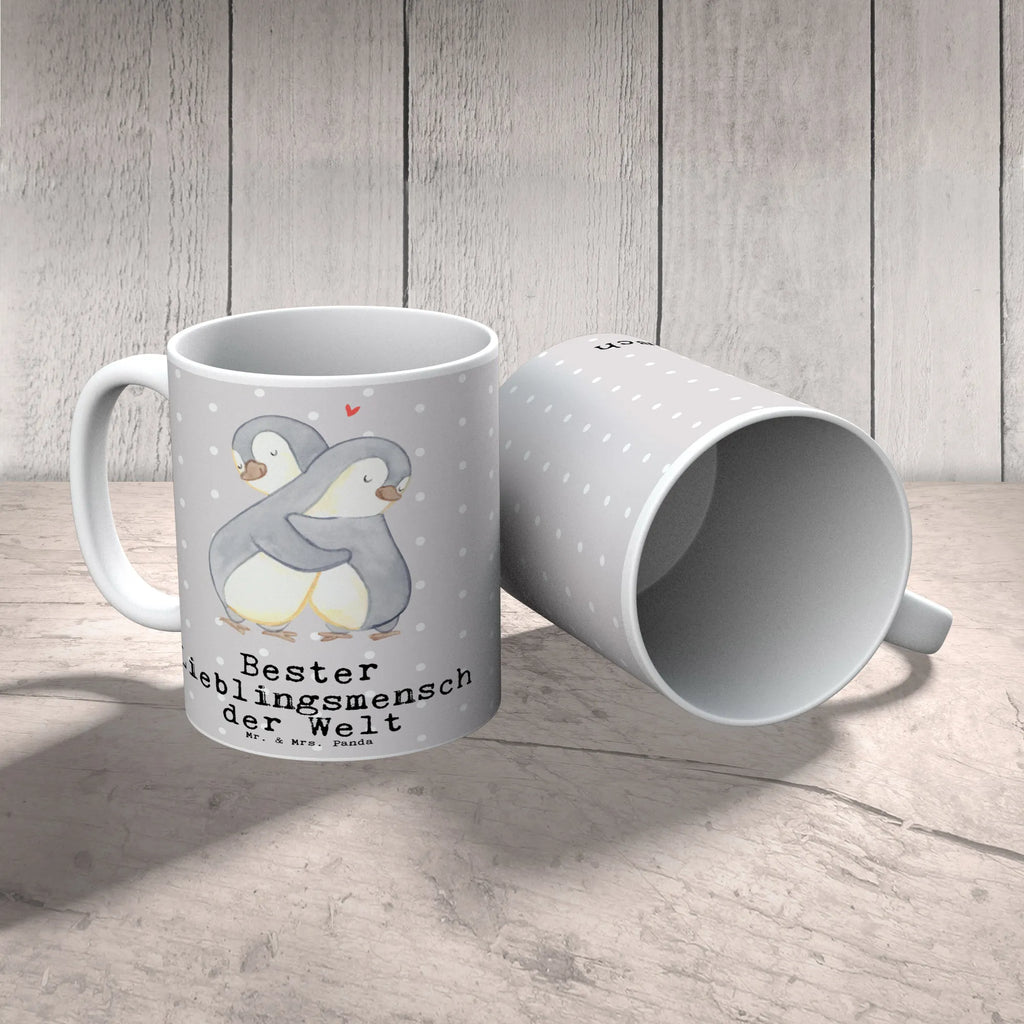Mug penguin Best favorite person in the world Geschenktasse, Teetasse, Tasse mit Motiven, Porzellantasse, Tasse, Bürotasse, Tasse mit Zitaten, Keramiktasse, Kaffeetasse, für, Dankeschön, Geschenk, Schenken, Geburtstag, Geburtstagsgeschenk, Geschenkidee, Danke, Bedanken, Mitbringsel, Freude machen, Geschenktipp, Freund, Familie, Liebling, Liebe, Mama, Partner, Bae, Herz, Lieblingsmensch, Love, Papa, beste Freundin, Lieblings Mensch