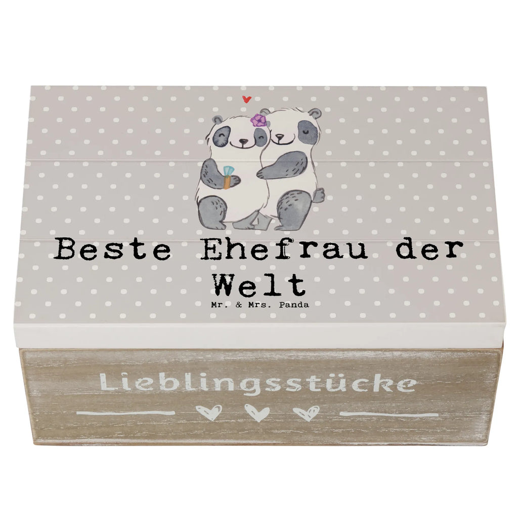 Holzkiste Panda Beste Ehefrau der Welt box holz, Holz Aufbewahrungsbox, kiste holz, holztruhen, truhe holz, Aufbewahrungskiste, Holzkiste, holzkästchen, Holzboxen, Holzbox mit Deckel, Holzkisten, holzschatulle, aufbewahrungskisten, aufbewahrungstruhe, Aufbewahrungsbox aus Holz, Holzkiste mit Deckel, Schatulle, aufbewahrungskiste mit deckel, holzschachtel, Aufbewahrungsbox Holz, Holzbox, aufbewahrungsboxen, Holztruhe, Box aus Holz, Aufbewahrungsbox, Schenken, Bedanken, Dankeschön, Geschenkidee, Geburtstag, Geschenk, Geburtstagsgeschenk, Danke, Mitbringsel, Geschenktipp, für, Freude machen, Ehepartner, Partnerin, Beste, Ehe, Freundin, Frau, Gattin, Traumfrau, Lebensgefährtin, Hochzeit, Liebling, Braut, Kleinigkeit, Ehefrau