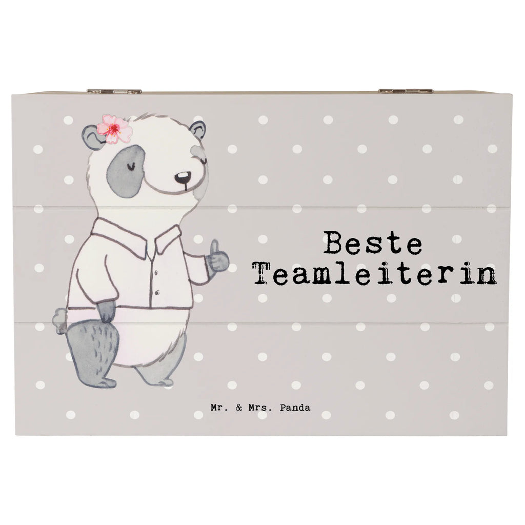 Holzkiste Panda Beste Teamleiterin Holzbox, Holzkiste mit Deckel, Holzboxen, Box aus Holz, Aufbewahrungsbox aus Holz, aufbewahrungskiste mit deckel, Aufbewahrungsbox, holzschachtel, Holzbox mit Deckel, Holztruhe, Holzkisten, aufbewahrungstruhe, Holz Aufbewahrungsbox, Schatulle, box holz, aufbewahrungsboxen, holzkästchen, kiste holz, aufbewahrungskisten, Aufbewahrungsbox Holz, Aufbewahrungskiste, holzschatulle, truhe holz, holztruhen, Holzkiste, Schenken, Bedanken, Dankeschön, Geschenkidee, Geburtstag, Geschenk, Geburtstagsgeschenk, Danke, Mitbringsel, Geschenktipp, für, Freude machen, Vorgesetzte, Leiterin, Seminarleiterin, Kollegin, Ruhestand, Chefin, Abschied, Gruppenleiterin, Teamleiterin, Abschiedsgeschenk