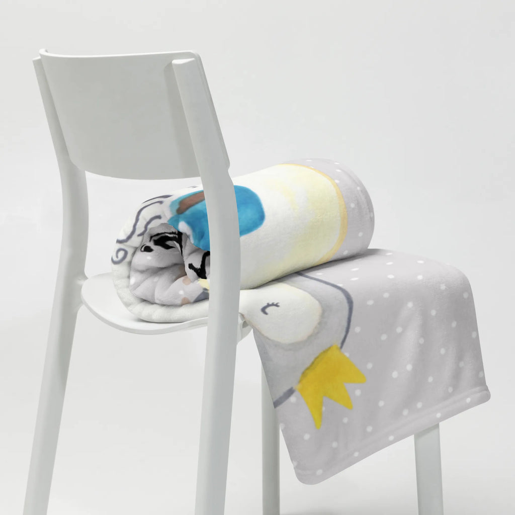 Personalisierte Decke Pinguin Beste Abteilungsleiterin der Welt Gemütlich, Decke Bedrucken, Fleecedecke, Kuscheldecke XXL, Personalisierte Decke, Teddydecke, Kinderdecke, Schmusedecke, Weihnachtsgeschenk, Decke mit Namen, Dekoration, Mikrofaser Decke, Kuscheldecke mit Namen, Dekodecke, Jahrestagsgeschenk, Kuschelfleecedecke, Wohnzimmerdecke, Entspannen, Kuscheldecke Bedrucken, Geschenkidee, Geschenk, Schenken, Mitbringsel, Geburtstag, Geburtstagsgeschenk, für, Danke, Dankeschön, Bedanken, Freude machen, Geschenktipp, Arbeit, Abteilungsvorstand, Abteilungsleiterin, Ehrung, Managerin, Chefin, Würdigung, Büro, Abschiedsgeschenk, Geschäftsleiterin, Vorgesetzte, Auszeichnung, Anerkennung, Leiterin, Abschied, Kollegin, Geschäftsführerin, Beste Abteilungsleiterin, Ruhestand