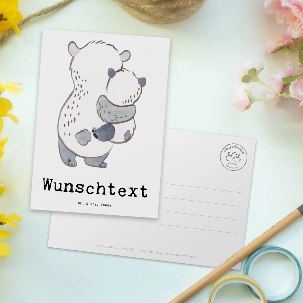 Personalisierte Postkarte Panda Beste Pflegeeltern der Welt Postkarte bedrucken, Karte mit Namen, Karte mit Wunschtext, Grußkarte mit Wunschtext, Grußkarte mit Namen, Einladung mit Wunschtext, Ansichtskarte mit Wunschtext, Einladung mit Namen, Geschenkkarte mit Namen, Geschenkkarte mit Wunschtext, Ansichtskarte mit Namen, Postkarte mit Wunschtext, Postkarte mit Namen, Postkarte personalisierbar, für, Dankeschön, Geschenk, Schenken, Geburtstag, Geburtstagsgeschenk, Geschenkidee, Danke, Bedanken, Mitbringsel, Freude machen, Geschenktipp, Papa, Pflegekind, Mama und Papa, Elternpaar, Mami, Mama, Familie, Papi, Adoption, Pflegeeltern, Eltern