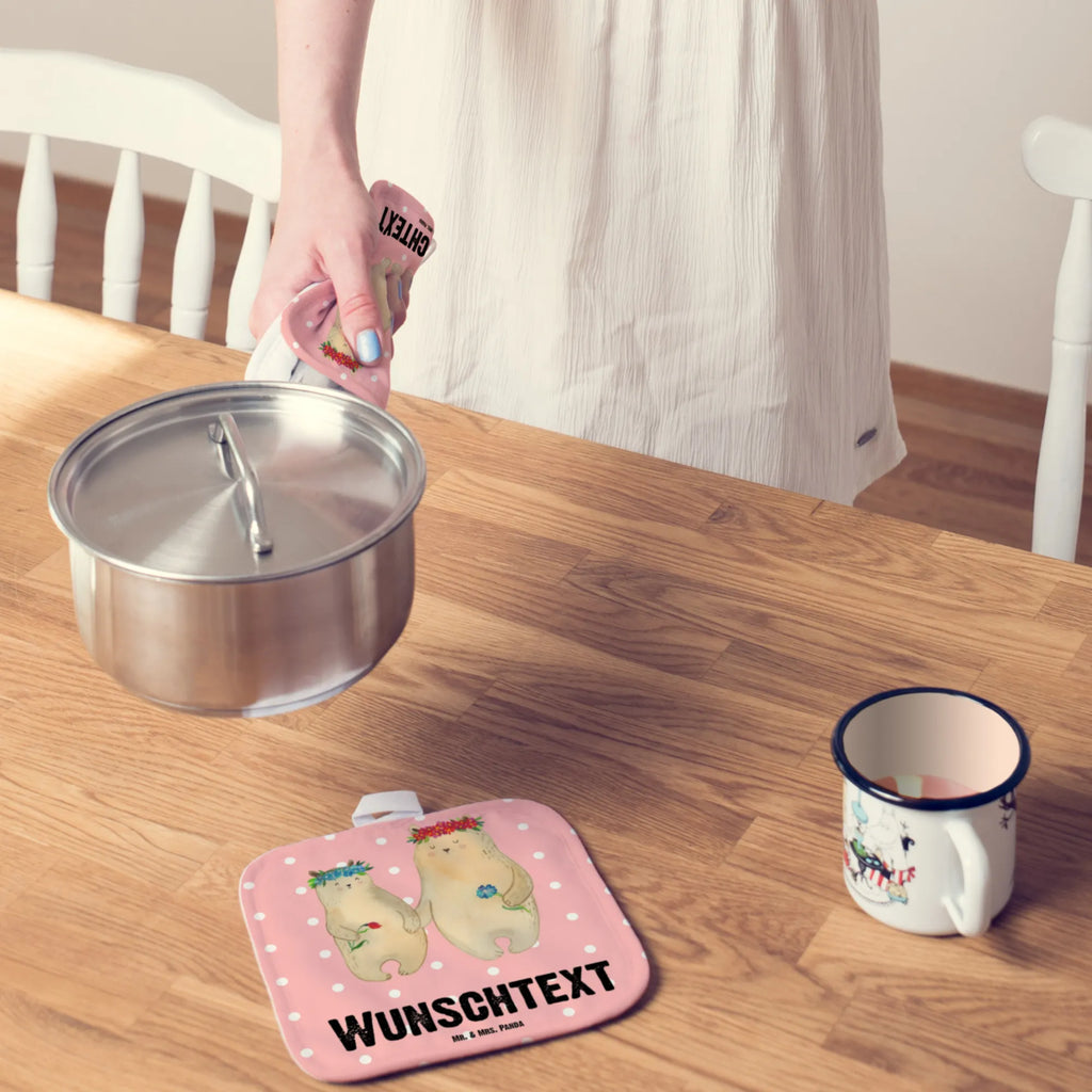 Personalisierte Topflappen Bären mit Blumenkranz Topflappen mit Namen, Topflappen Set personalisiert, Personalisierte Topfuntersetzer, Namensaufdruck, Personalisierter Ofenhandschuh, Topflappen personalisiert, Familie, Vatertag, Muttertag, Bruder, Schwester, Mama, Papa, Oma, Opa, Mutter, beste Mutter, Kind, Geschenk Mama. Muttertag, Family, Töchter, Vorbild, Mami, Kinder, Bären, Tochter, Lieblingsmensch, Mutti, weltbeste Mama, Lieblingsmama, Bär