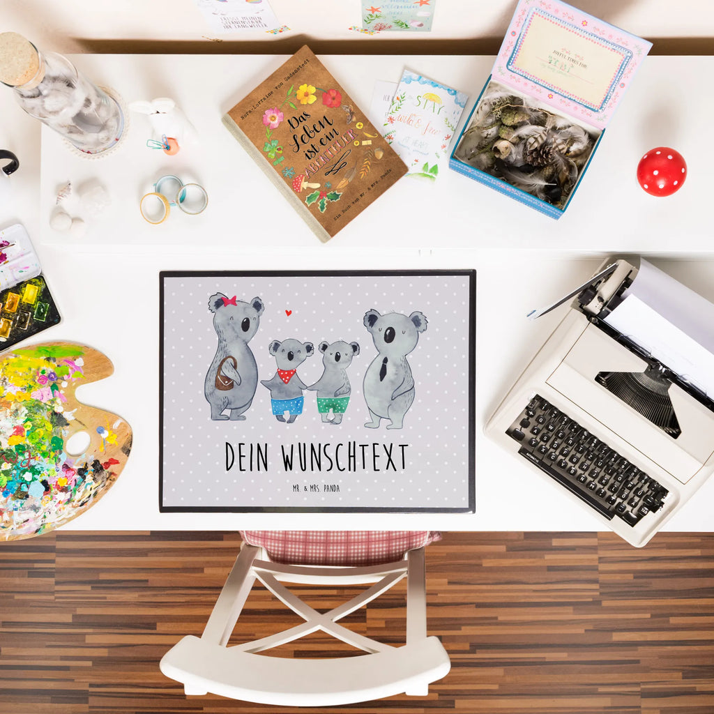 Personalised desk pad Koala family with two kids Personalisierte Schreibunterlage, Namensaufdruck, Namenspersonalisierung, Schreibtisch Matte, Schreibtischauflage mit Namen, Personalisierte Schreibtischauflage, Personalisierte Schreibtisch Unterlagen, Schreibunterlage mit Namen, Selbst Gestalten, Schreibtisch Unterlagen mit Namen, Muttertag, Vatertag, Mama, Papa, Oma, Opa, Familie, Schwester, Bruder, Familienzeit, Koala, Koalafamilie, Lieblingsfamilie, Familienleben, Koalabär, Beste Familie