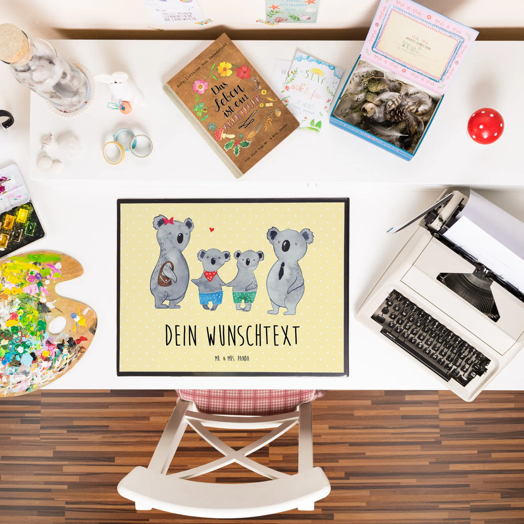 Personalised desk pad Koala family with two kids Personalisierte Schreibunterlage, Namensaufdruck, Namenspersonalisierung, Schreibtisch Matte, Schreibtischauflage mit Namen, Personalisierte Schreibtischauflage, Personalisierte Schreibtisch Unterlagen, Schreibunterlage mit Namen, Selbst Gestalten, Schreibtisch Unterlagen mit Namen, Muttertag, Vatertag, Mama, Papa, Oma, Opa, Familie, Schwester, Bruder, Familienzeit, Koala, Koalafamilie, Lieblingsfamilie, Familienleben, Koalabär, Beste Familie