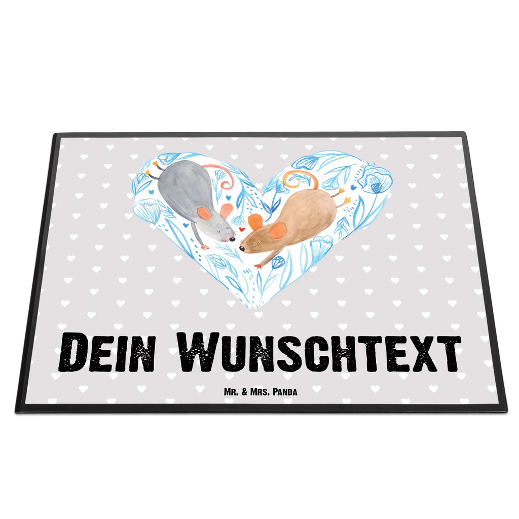 Personalisierte Schreibtischunterlage Mäuse Herz Personalisierte Schreibtisch Unterlagen, Personalisierte Schreibunterlage, Schreibtischauflage mit Namen, Personalisierte Schreibtischauflage, Schreibtisch Unterlagen mit Namen, Schreibunterlage mit Namen, Schreibtisch Matte, Namensaufdruck, Namenspersonalisierung, Selbst Gestalten, Freundin, Freund, Liebe, Liebesgeschenk, Jahrestag, Verlobung, Partner, Ehemann, Ehefrau, Heiraten, Heiratsantrag, Hocheitstag, Hochzeit, Gemeinsamkeit, Liebesbeweis, Maus, Liebesbotschaft, Lieblingsmensch, Mäuse, Love, Geschenk für Zwei