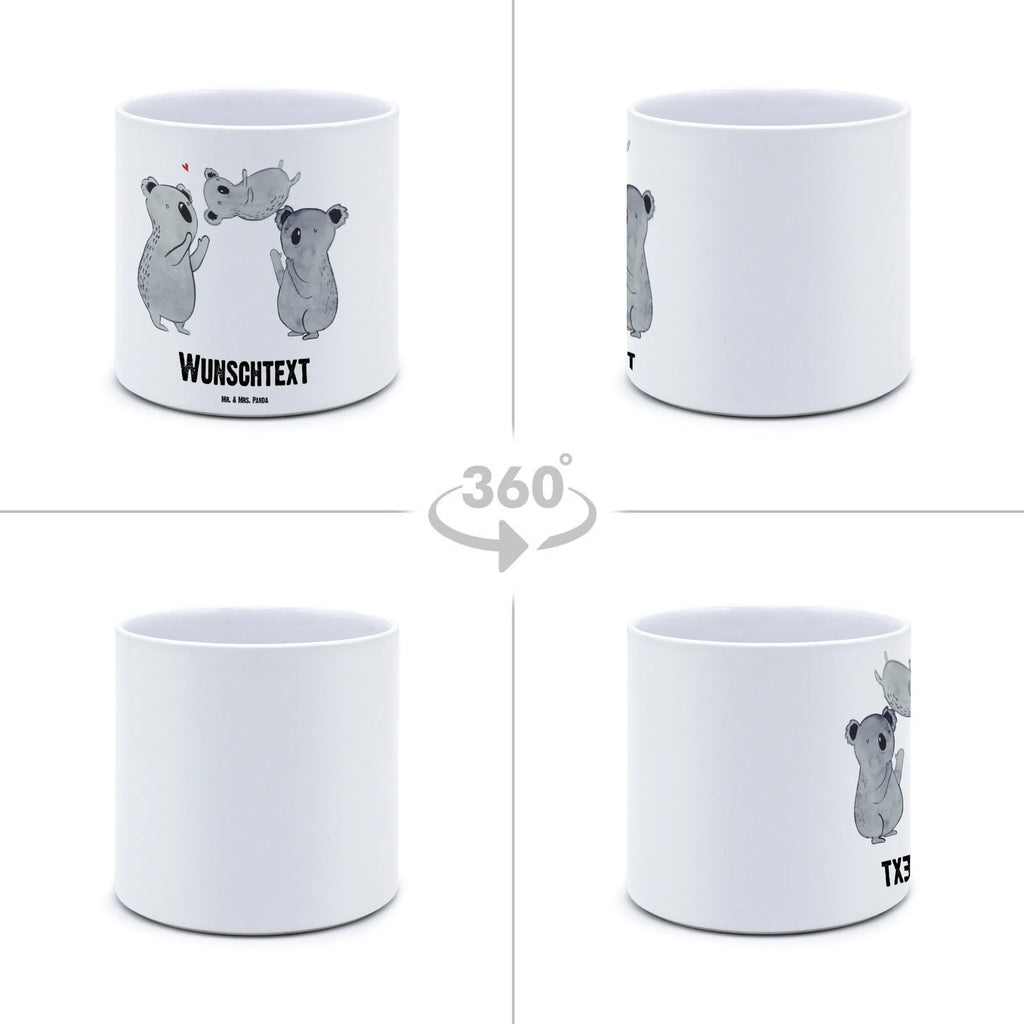 Personalisierter XL Blumentopf Koala Feiern Sich Großer Pflanztopf Für Mama Mit Wunschtext, Großer Dekotopf Mit Namen, Blumentopf Groß Aus Keramik Mit Gravur, Blumentopf Groß Mit Gravur, XL Blumentopf Für Wohnzimmer Mit Gravur, Übertopf XL Mit Wunschtext, Blumentopf Für Garten Mit Wunschtext, XL Pflanzgefäß Mit Wunschtext, Pflanzkübel Groß Mit Namen, Blumentopf Für Balkon Mit Namen, XL Blumentopf Mit Wunschtext, Blumentopf Für Terrasse Personalisiert, XL Blumentopf Modern Mit Namen, Frostsicherer Pflanzkübel Mit Wunschtext, Beton Blumentopf Groß Mit Namen, Wetterfester XL Blumentopf Mit Gravur, Großer Übertopf Für Hochzeit Mit Gravur, Ton Blumentopf Groß Mit Wunschtext, Personalisierter XL Blumentopf, XL Blumentopf Mit Namen, Blumentopf Extra Groß Mit Personalisierung, Großer Blumentopf Personalisiert, Klassischer Großer Blumentopf Mit Gravur, Rustikaler XL Blumentopf Personalisiert, XL Blumentopf Aus Kunststoff Mit Wunschtext, Pflanztopf Groß Mit Gravur, Großer Pflanzkübel Selbst Gestalten, Großer Blumentopf Als Geschenk Mit Wunschtext, Blumentopf Groß Mit Text, Geburtstag, Geburtstagsgeschenk, Geschenk, Eltern, Liebe, Koala, Herz, Kind, Familie