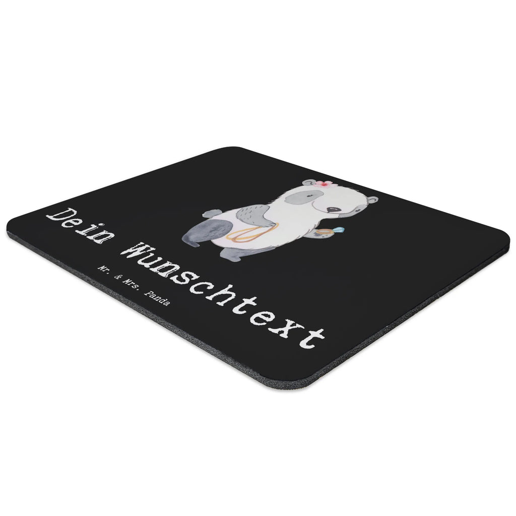 Personalisiertes Mauspad Juwelierin mit Herz Einzigartiges Mauspad, Mousepad bedrucken, selbst bedrucken, Mauspad bedrucken, Personalisiertes Mouse Pad, Mousepad mit Namen, Mauspad mit Namen, Selbst bedrucken, Mauspad mit Namen gestalten, Personalisiertes Mauspad, Arbeitszimmer Geschenk, Namensaufdruck, Mouse Pad mit Namen, Büro Geschenk, Individuelles Mauspad, Personalisiertes Mousepad, Beruf, Ausbildung, Jubiläum, Abschied, Rente, Kollege, Kollegin, Geschenk, Schenken, Arbeitskollege, Mitarbeiter, Firma, Danke, Dankeschön, Goldschmiedin, Schmuckgeschäft, Schmuckwarenhändlerin, Eröffnung, Juwelierin