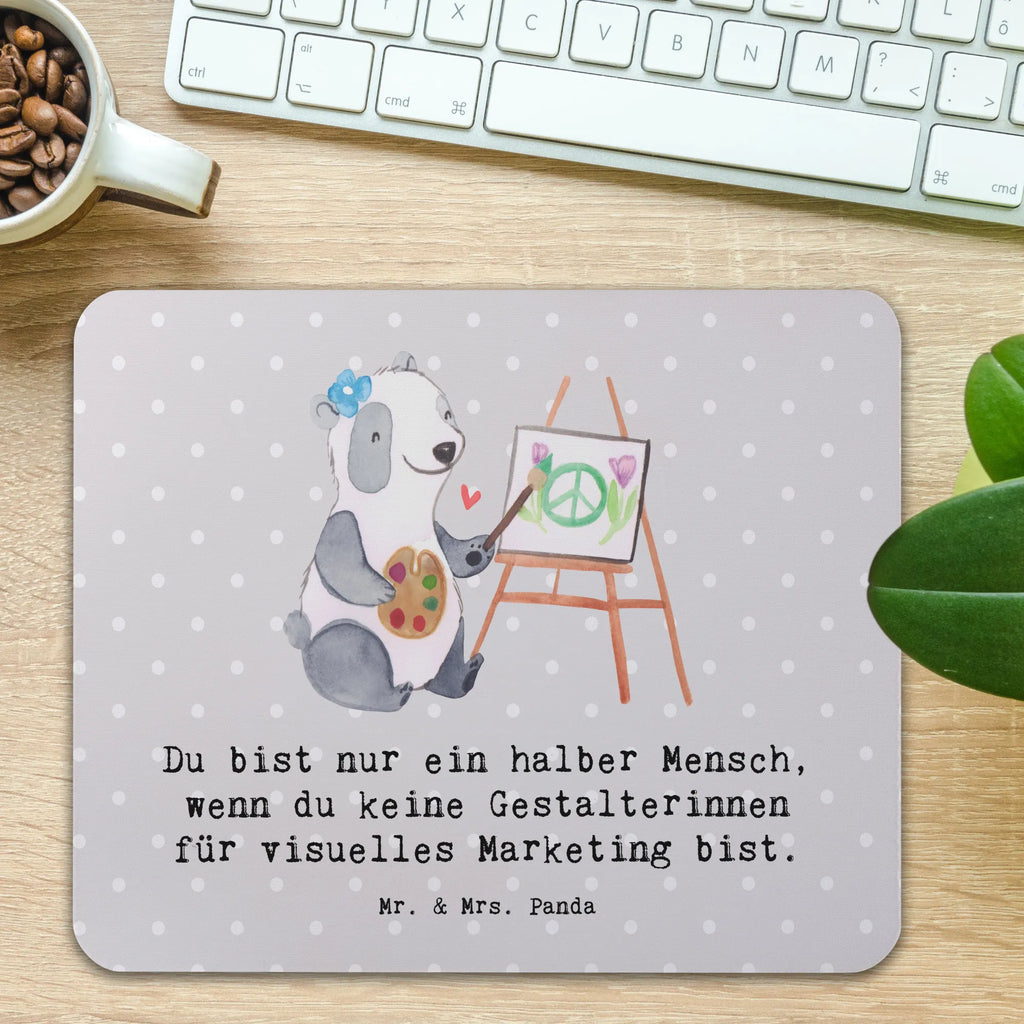 Podkładka pod mysz Projektantki marketingu wizualnego Serce Mausmatte, computer mauspad, notebook mauspad, computermatte, laptop mauspad, mauspad pc, Mausunterlage, Mauspad, pc mausunterlage, mauspad laptop, mousematte, Mousepad, pc mauspad, mausteppich, pc mousepad, laptop mousepad, computer mousepad, Geschenk, Schenken, Jubiläum, Danke, Dankeschön, Beruf, Ausbildung, Abschied, Rente, Kollege, Kollegin, Arbeitskollege, Mitarbeiter, Firma